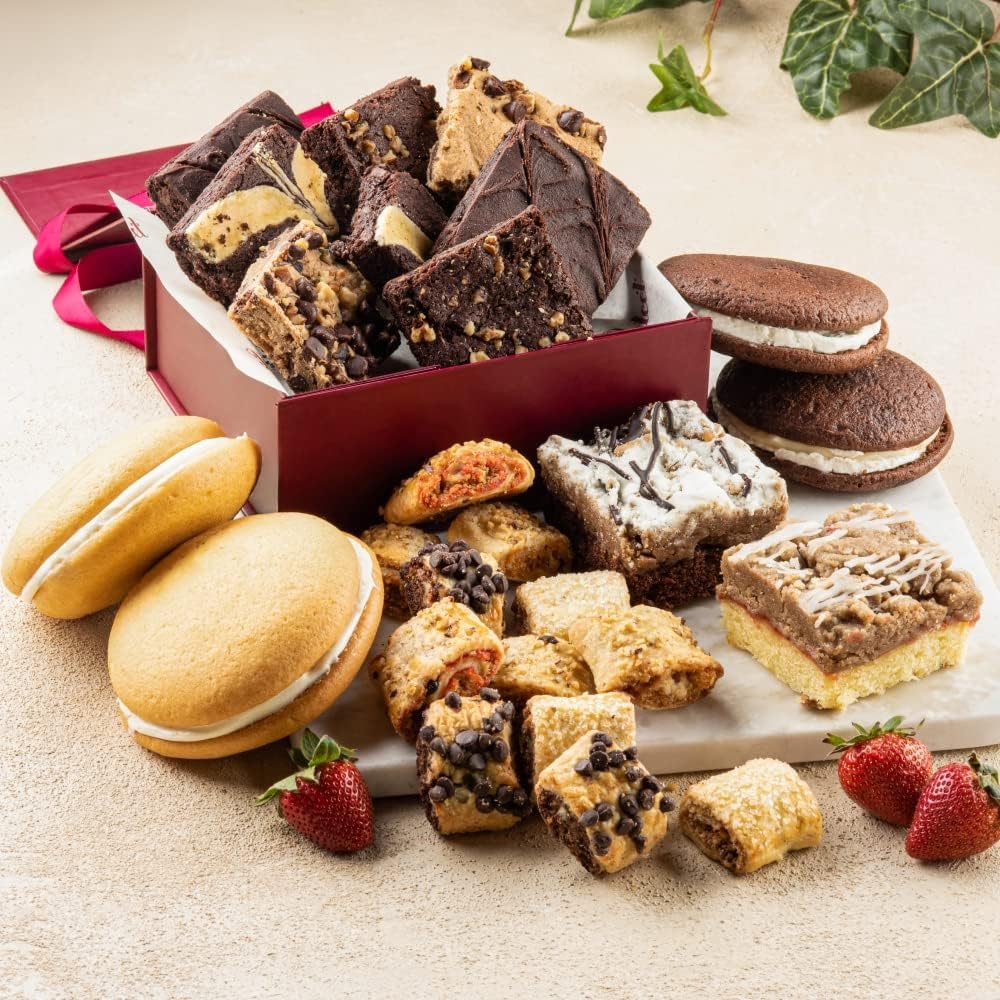 Dulcet Gift Baskets - Grand Signature Bakery Gift Basket with Fresh Baked Treats | Perfect Holiday Gift for Men, Women, Families & Corporate Clients | Ideal for Parties, Office Events & Client Appreciation