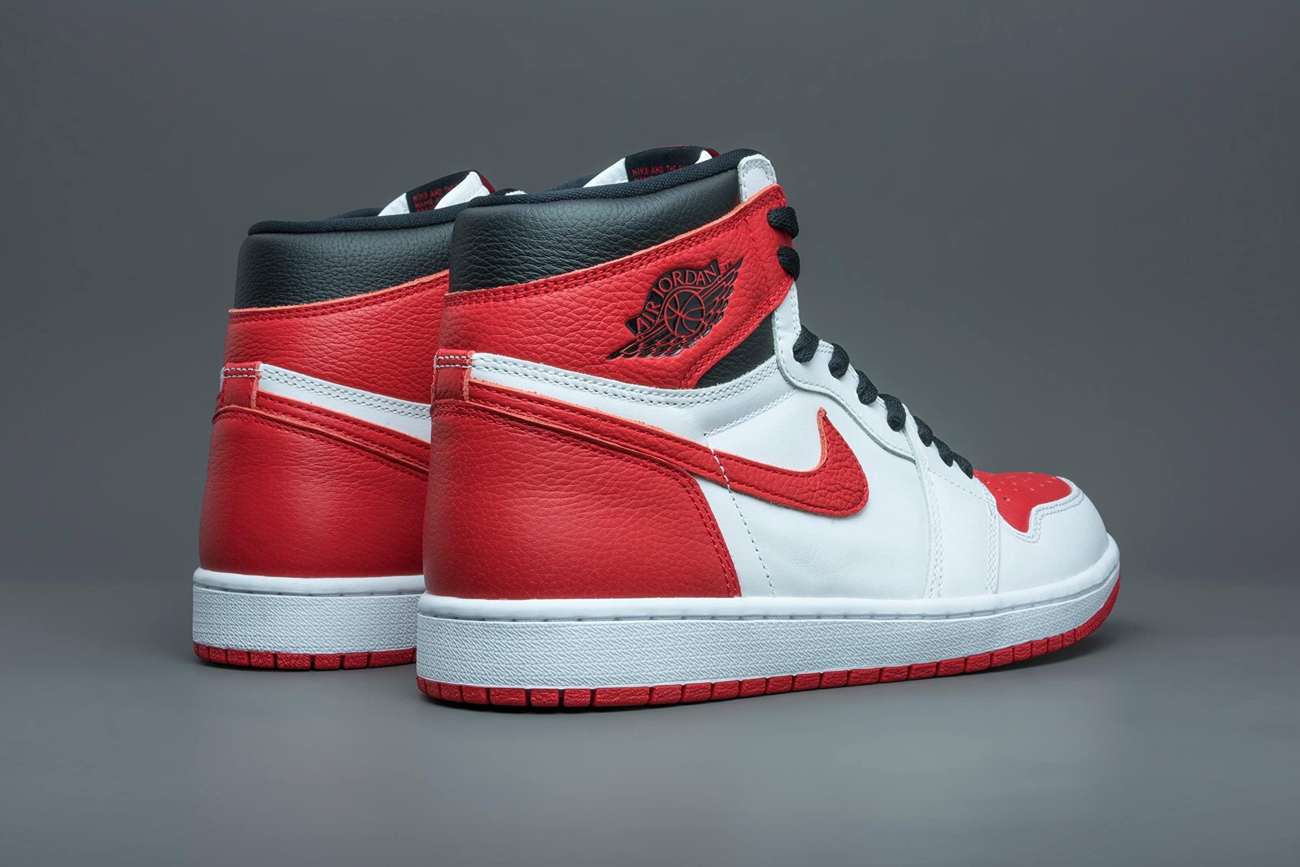 Original Title: Jordan Air 1 Retro High OG Men's Shoes   Optimized Title: **Nike Air Jordan 1 Retro High OG Men's Basketball Shoes - Classic Sneakers for Streetwear & Casual Outfits**
