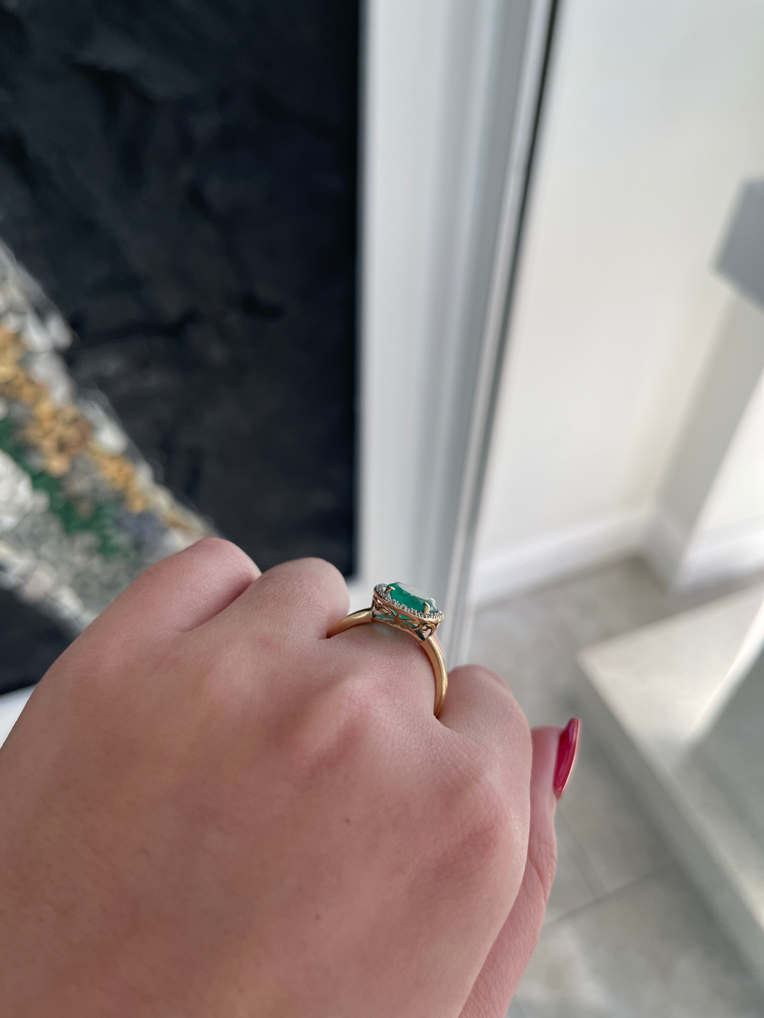 2.80tcw 14K Gold Round Cut Medium Green Emerald & Diamond Halo Right Hand Ring for Women - Elegant Statement Jewelry for Parties, Weddings & Special Occasions
