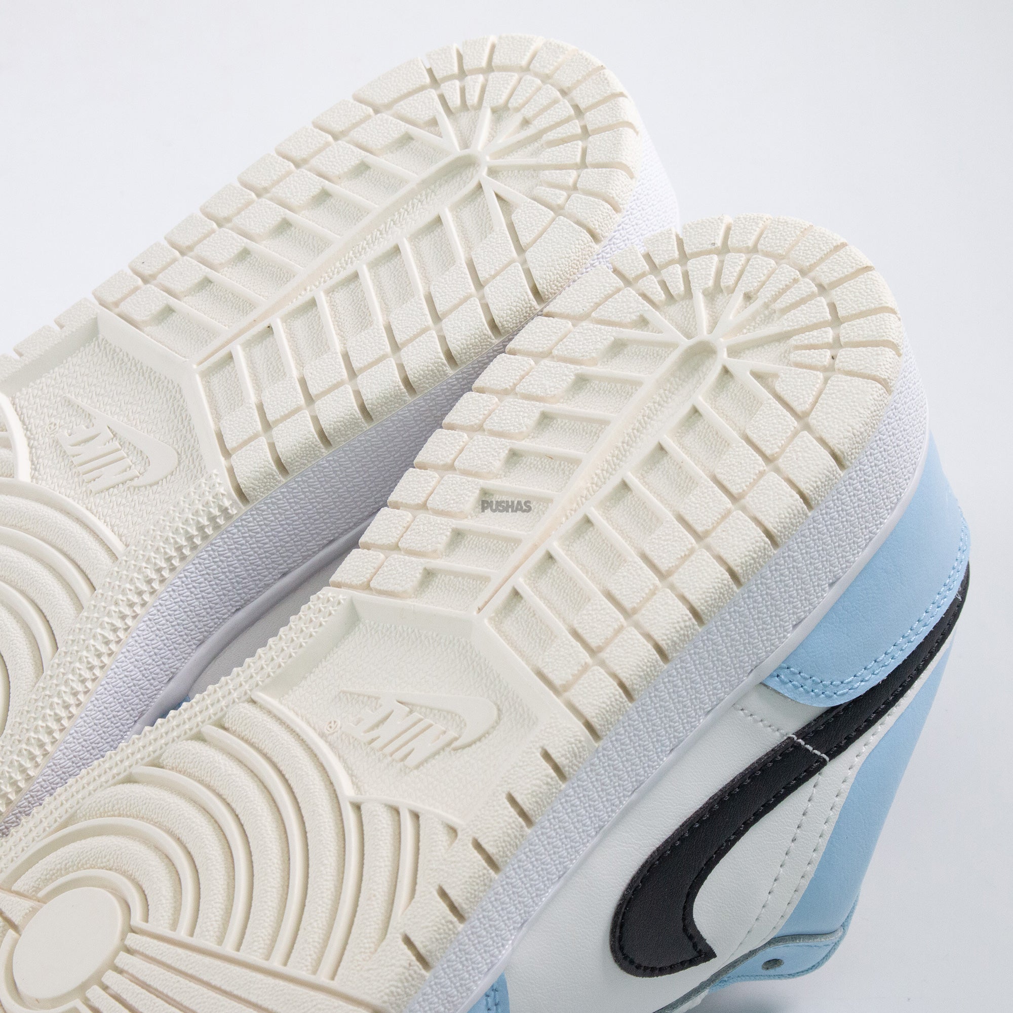 Air Jordan 1 Low 'Ice Blue Black' GS Sneakers for Girls (2022) - Lightweight Basketball Shoes for School, Sports & Casual Wear