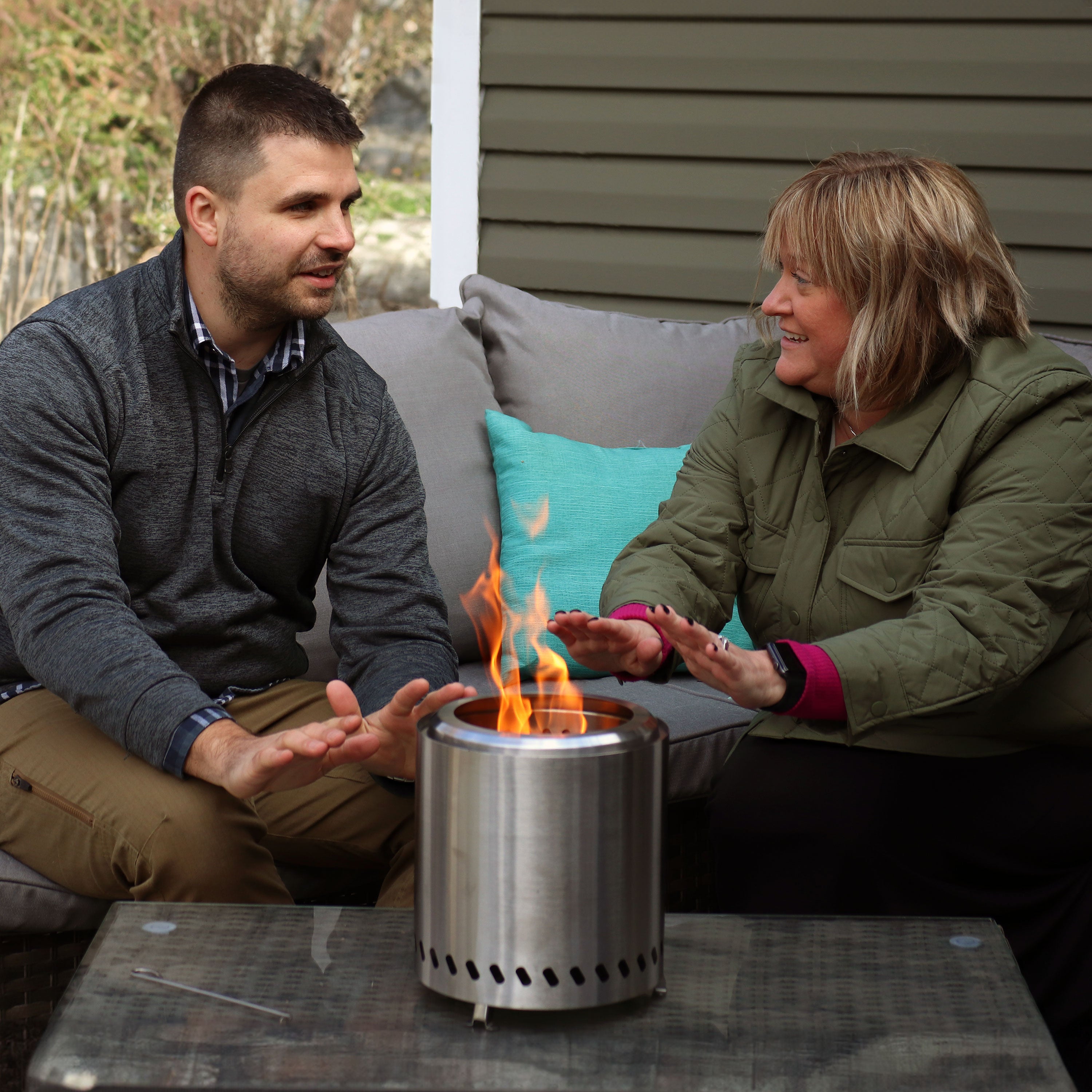 Sunnydaze Portable Tabletop Smokeless Fire Pit with Carry Bag & Poker - Perfect for Camping, Backyard, Patio & Outdoor Gatherings