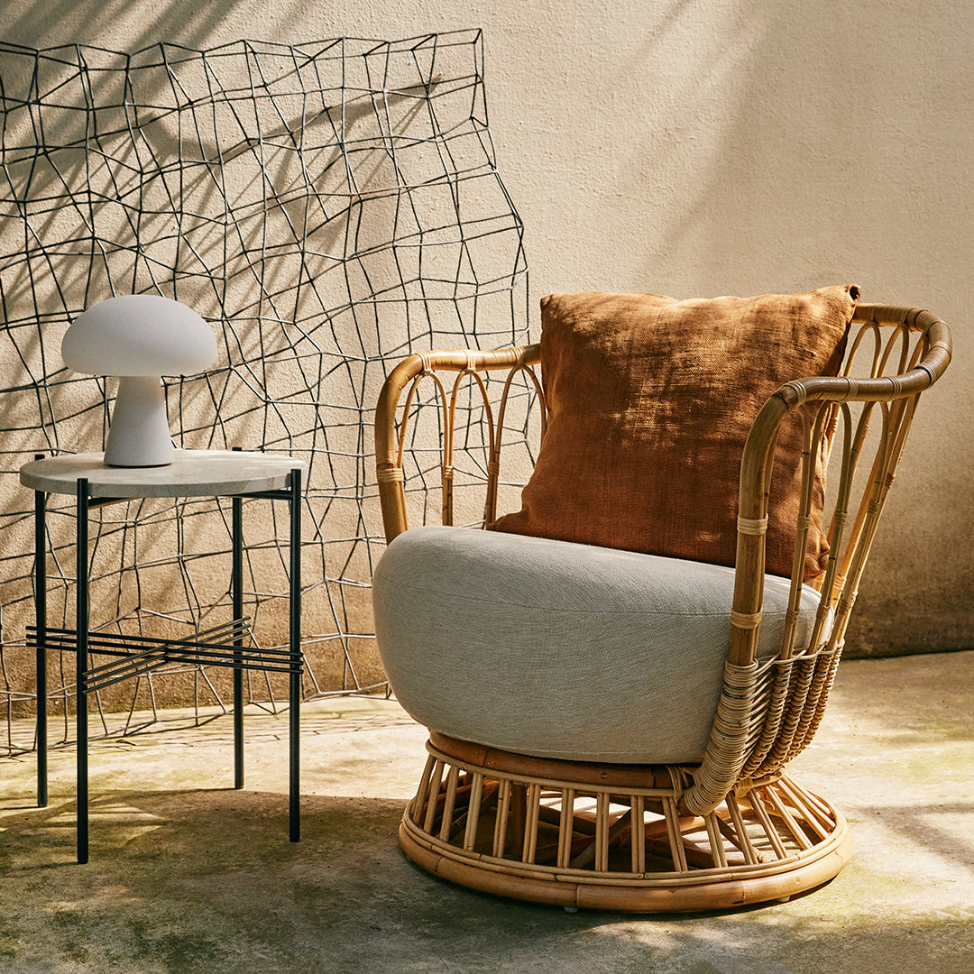 Grace Lounge Chair - Modern Accent Chair for Living Room, Bedroom & Office - Comfortable Upholstered Armchair with Wooden Legs - Perfect for Relaxing, Reading & Decorating Your Home