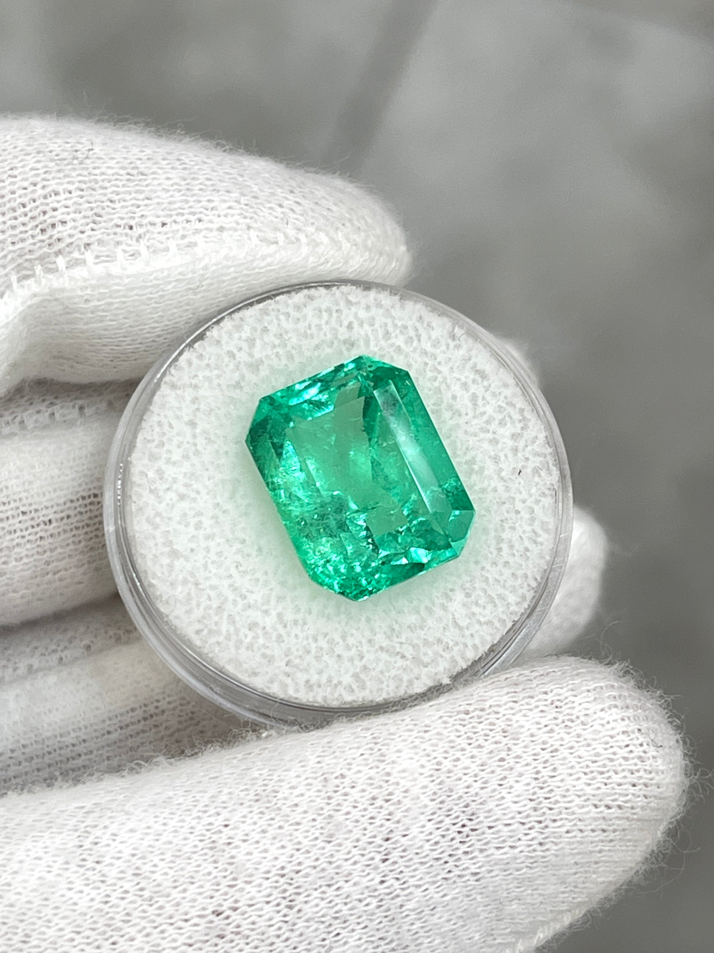 9.51 Carat 14x11mm Genuine Colombian Emerald - Vivid Green Emerald Cut Loose Gemstone for Jewelry Making, Engagement Rings & Luxury Gifts