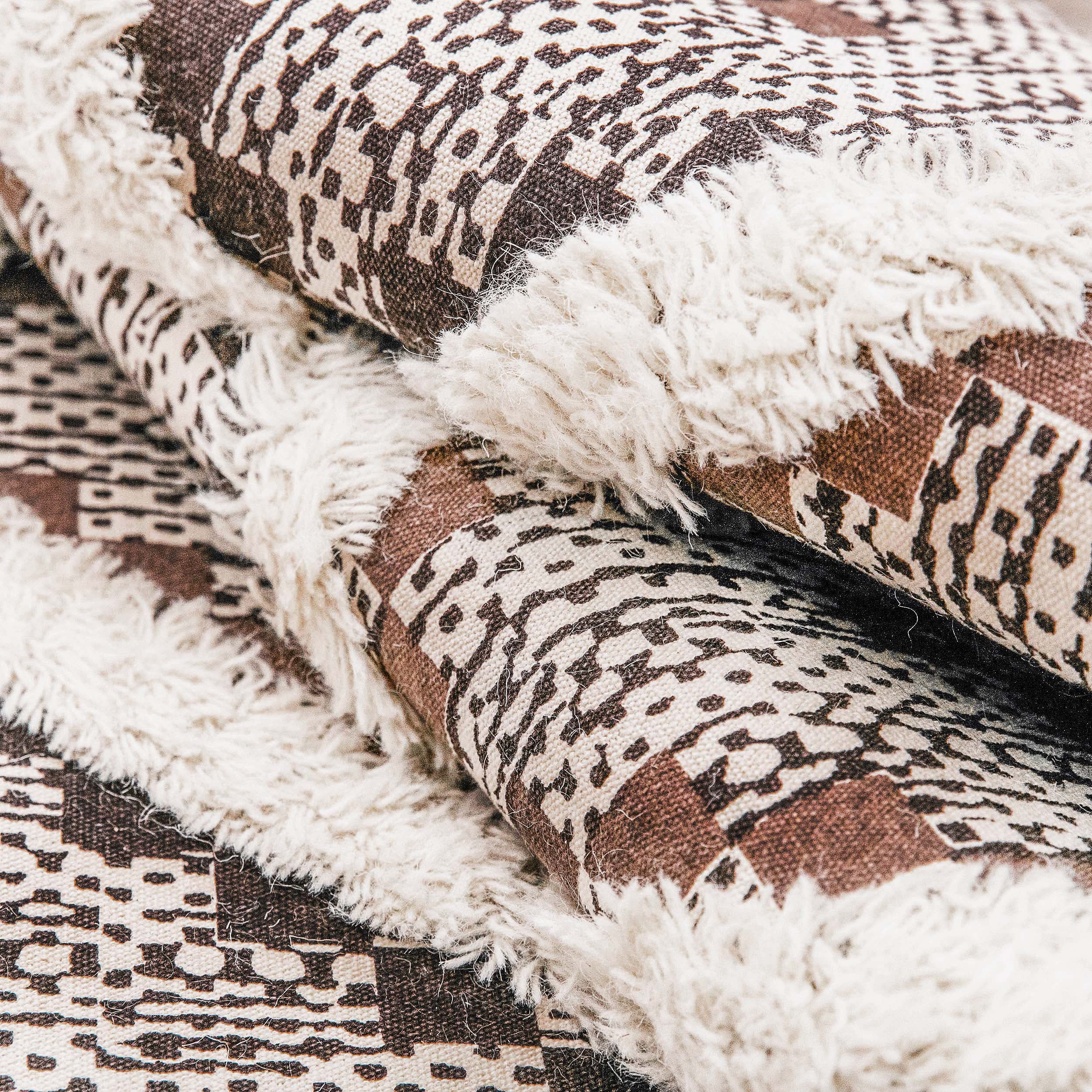 Hand Tufted Cotton Wool Geometric Farmhouse Area Rug - Soft Textured Boho Chic Rug for Living Room, Bedroom, Dining Room Decor