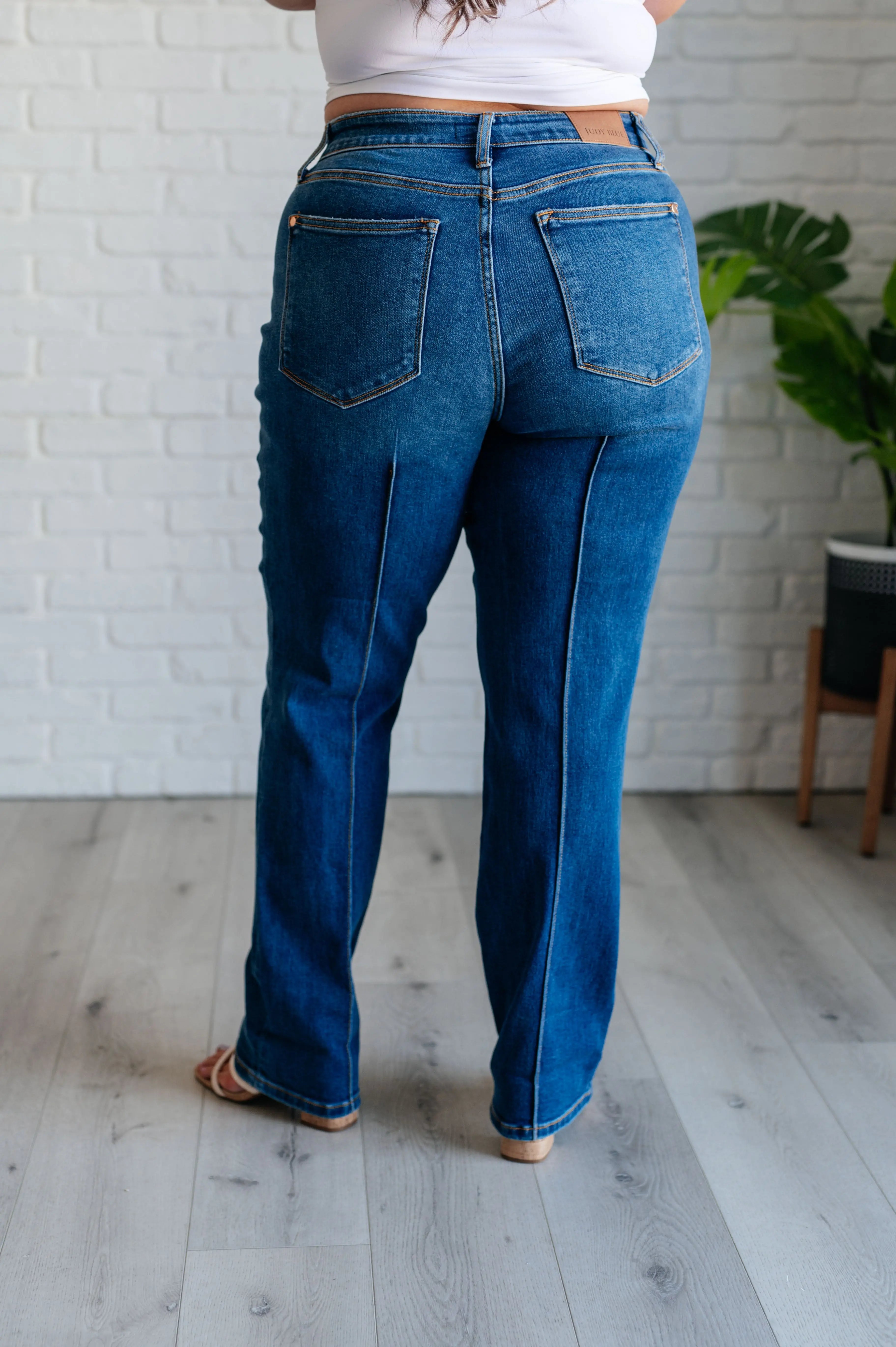 Campbell High Rise Straight Jeans for Women with Center Seam Detail - Slim Fit Denim Pants for Casual Wear, Office & Everyday Outfits