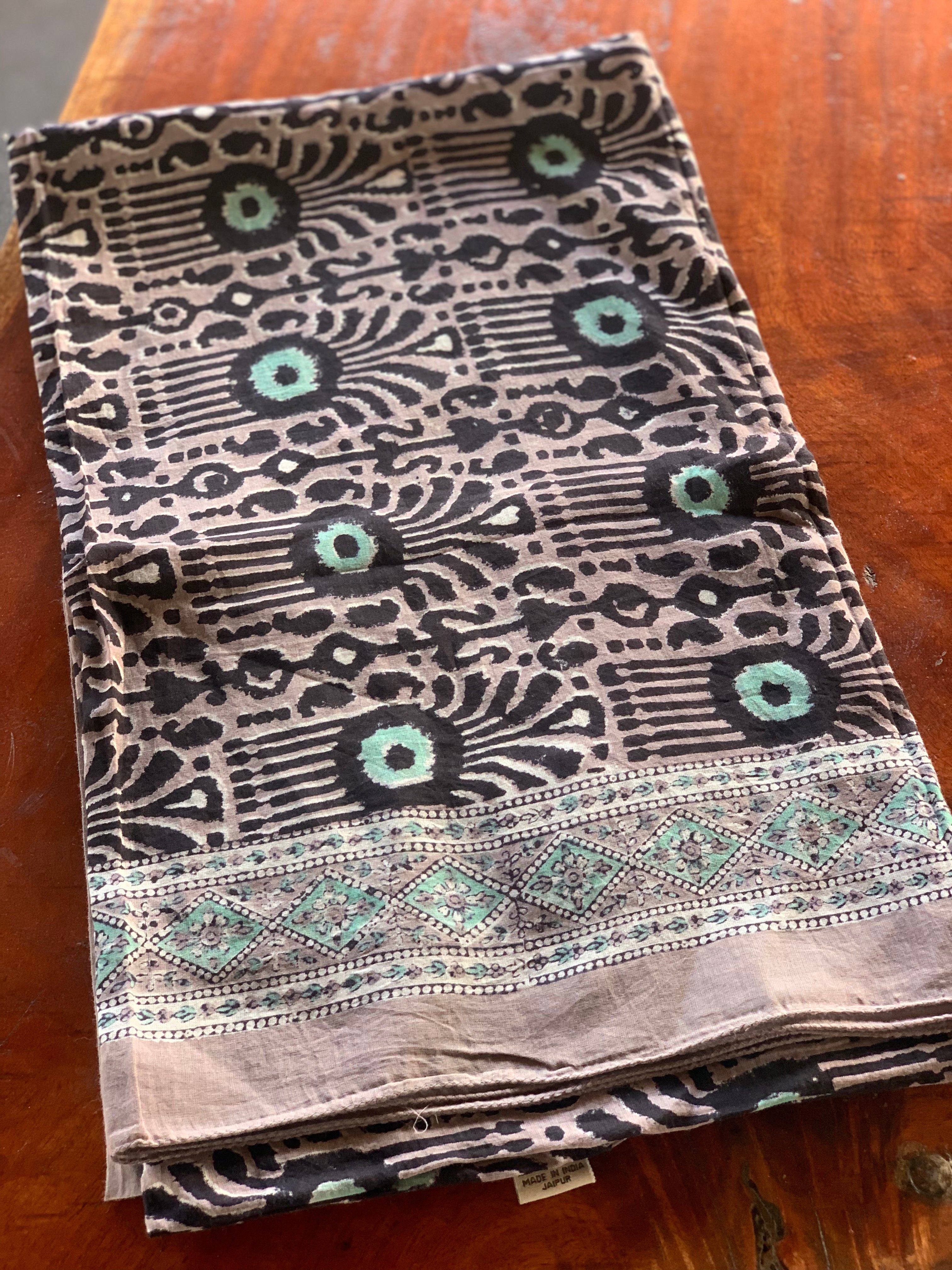 Stylish Cotton Sarong & Pareo - Soft Beach Wrap & Shawl for Women | Summer 2024 Collection | Perfect for Beach Vacations, Poolside Lounging & Tropical Getaways