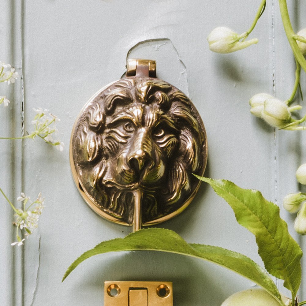 Vintage Brass Lion Head Latch Cover - Antique Style Cabinet & Drawer Hardware for Home Decor - Perfect for Furniture Restoration, Vintage Doors, and DIY Projects