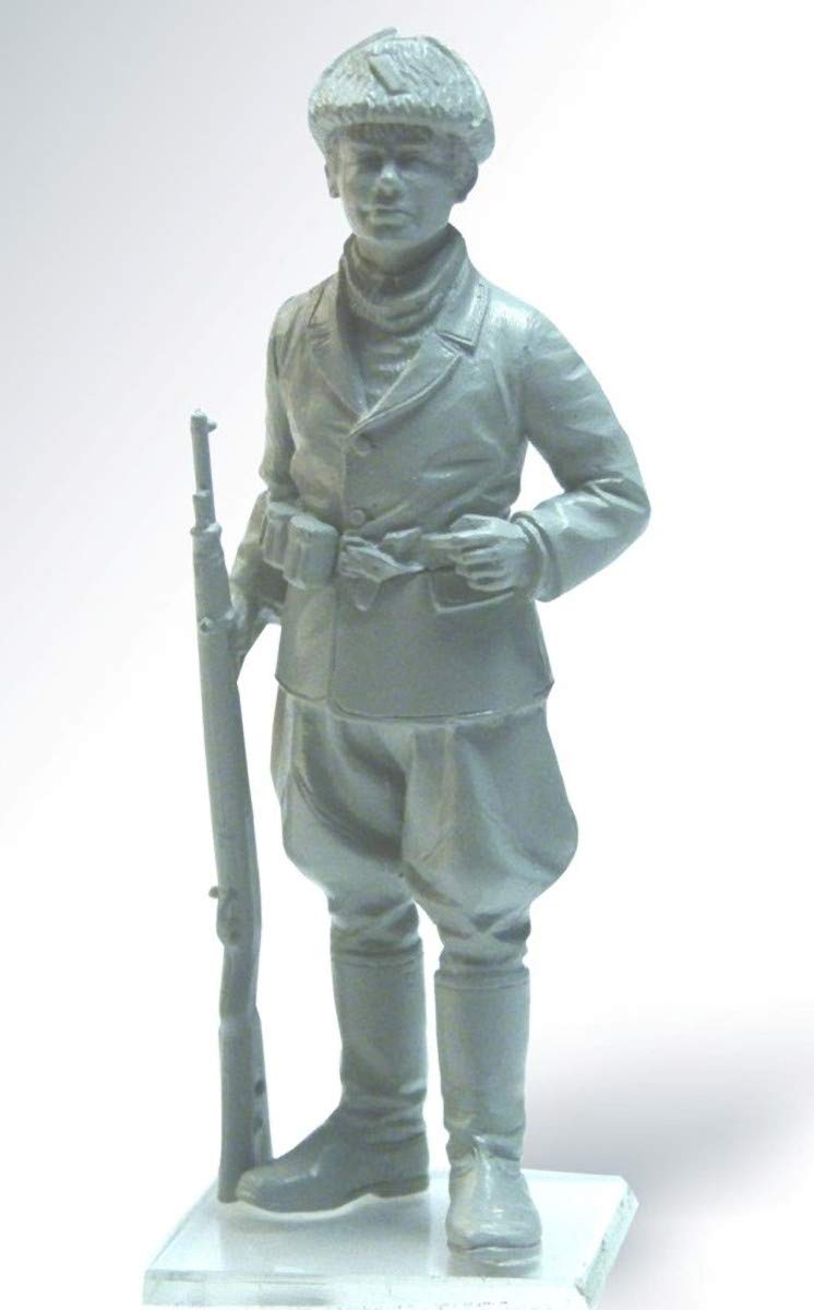 ICM Models 1/35 Scale WWII Soviet Partisans Plastic Model Building Kit - Military Diorama, Historical Collection & Wargaming Scenery