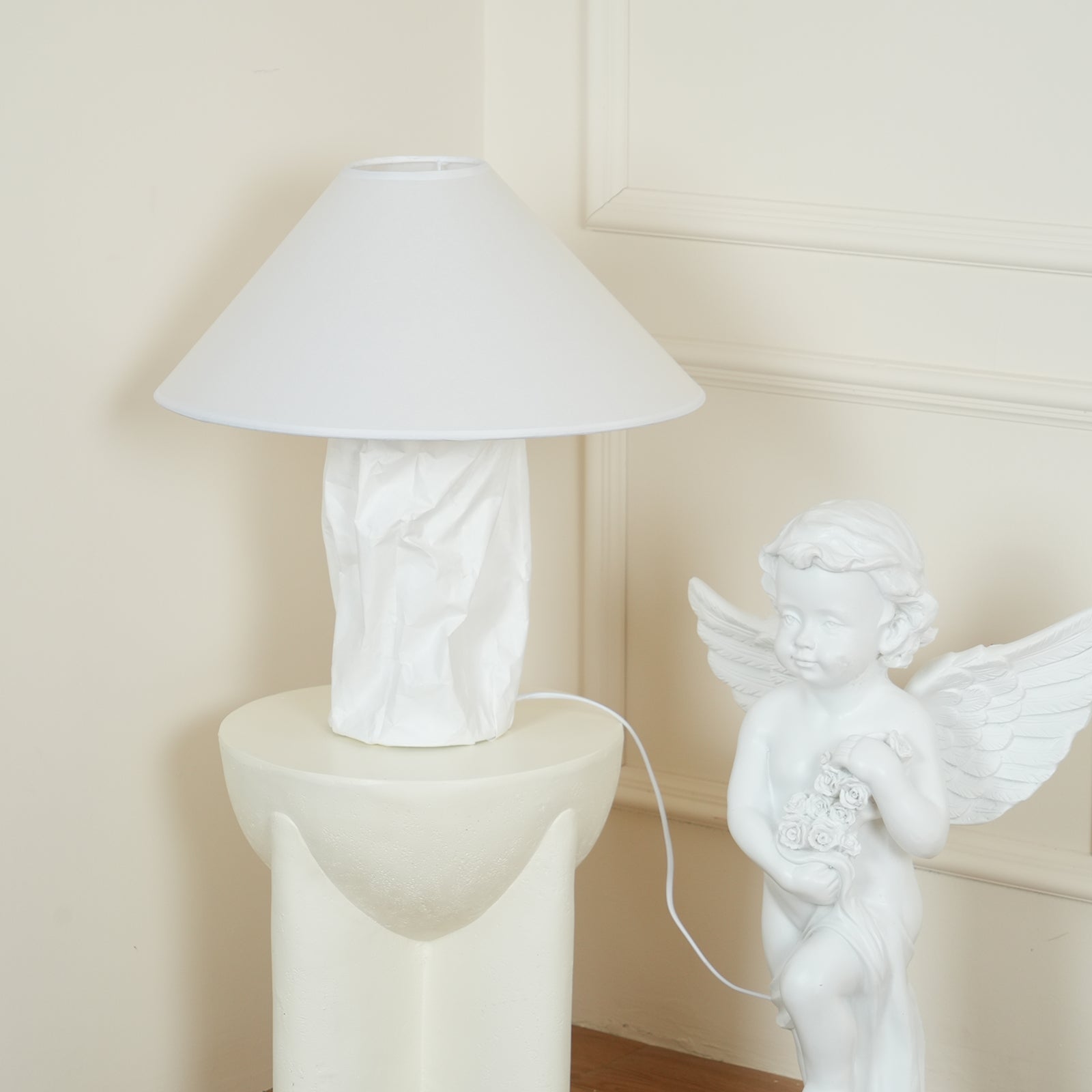 Crinkle Paper Table Lamp - Modern Handmade Decorative Light for Bedroom, Living Room & Office - Eco-Friendly LED Desk Lamp for Cozy Ambiance & Relaxation