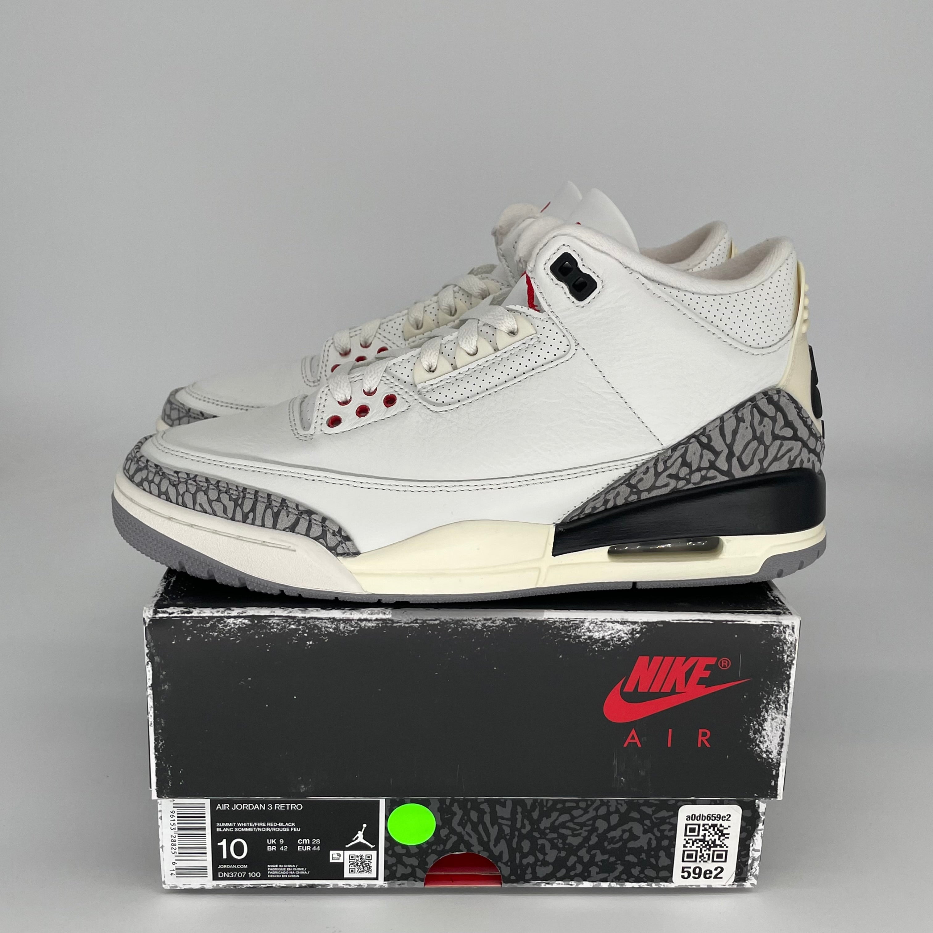 Original Air Jordan 3 White Cement Reimagined Retro Sneakers - Men's Size 10 (DN3707-100) - Authentic Basketball Shoes for Casual Wear & Street Style