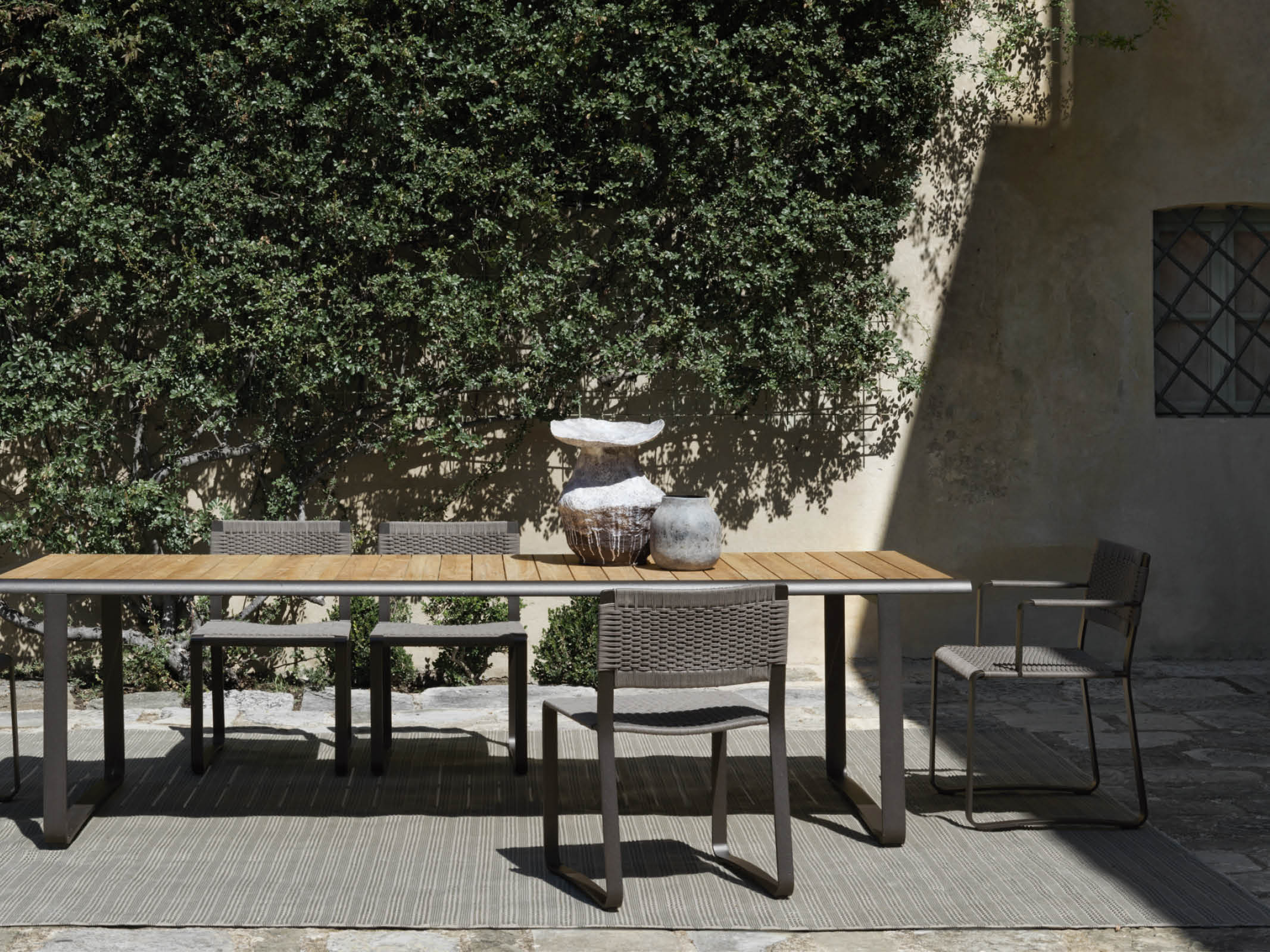 Golden Gate Dining Table - Modern & Elegant Wooden Dining Table for Home, Kitchen, or Restaurant | Perfect for Family Gatherings, Dinner Parties & Everyday Meals