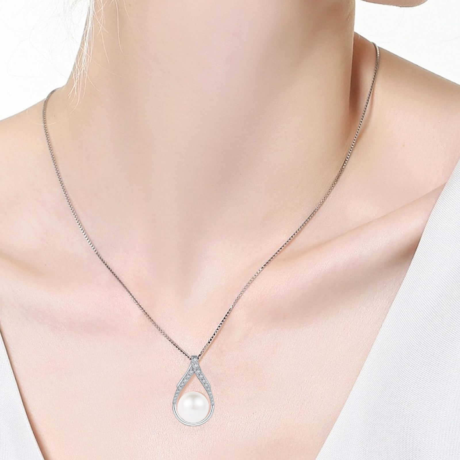 Tahitian Black Pearl Necklace for Women - 10-11mm Phoenix Pendant with 925 Sterling Silver 18