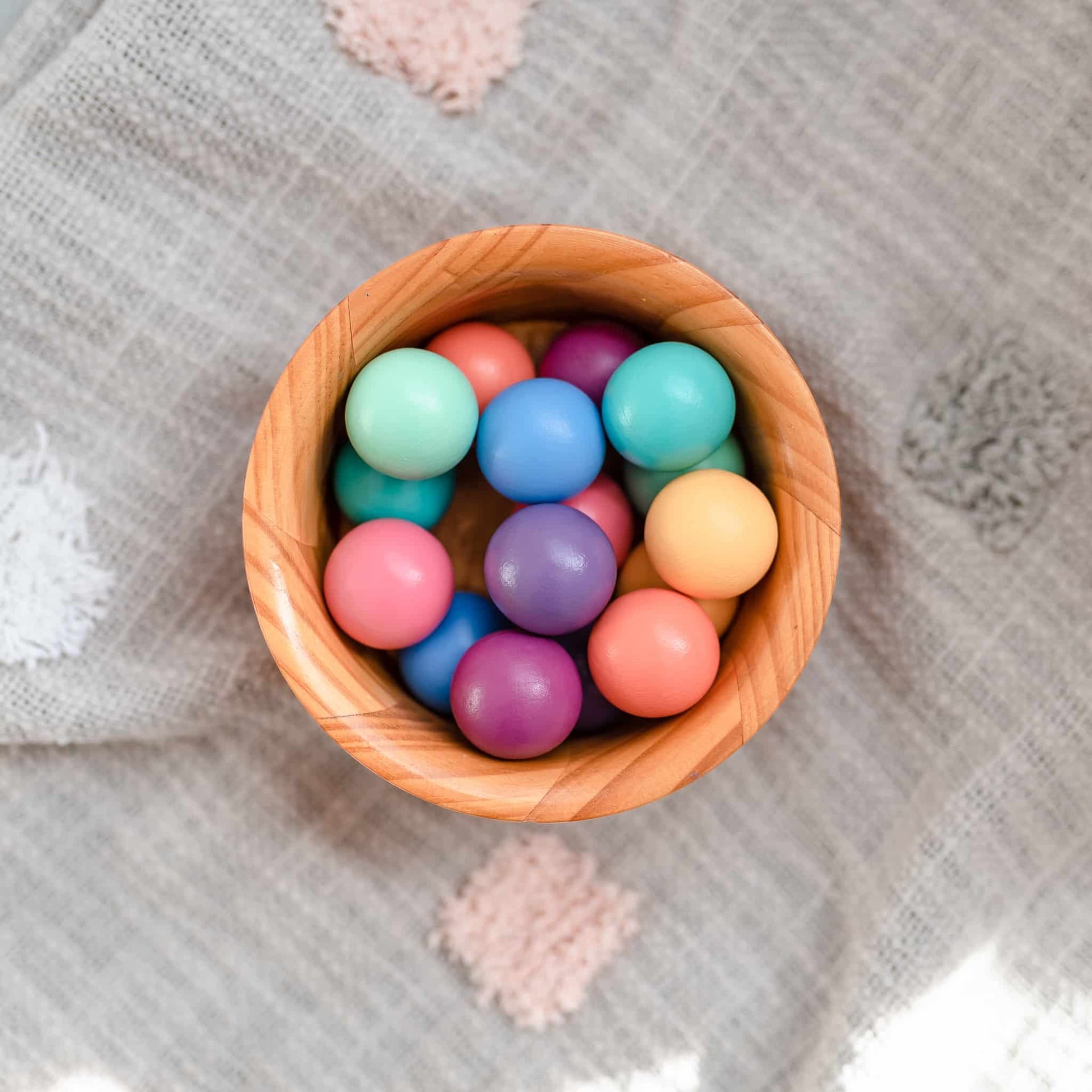 Connetix Pastel Wooden Balls 16 Pack - Natural Wood Sensory Toys for Kids, Montessori Learning, DIY Crafts & Home Decor