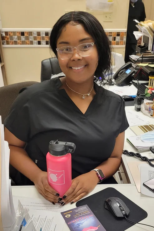 AAHHH Pink Water Bottles - Insulated Stainless Steel Water Bottle for Kids & Adults - Leakproof & BPA-Free - Perfect for School, Gym, Hiking & Outdoor Activities