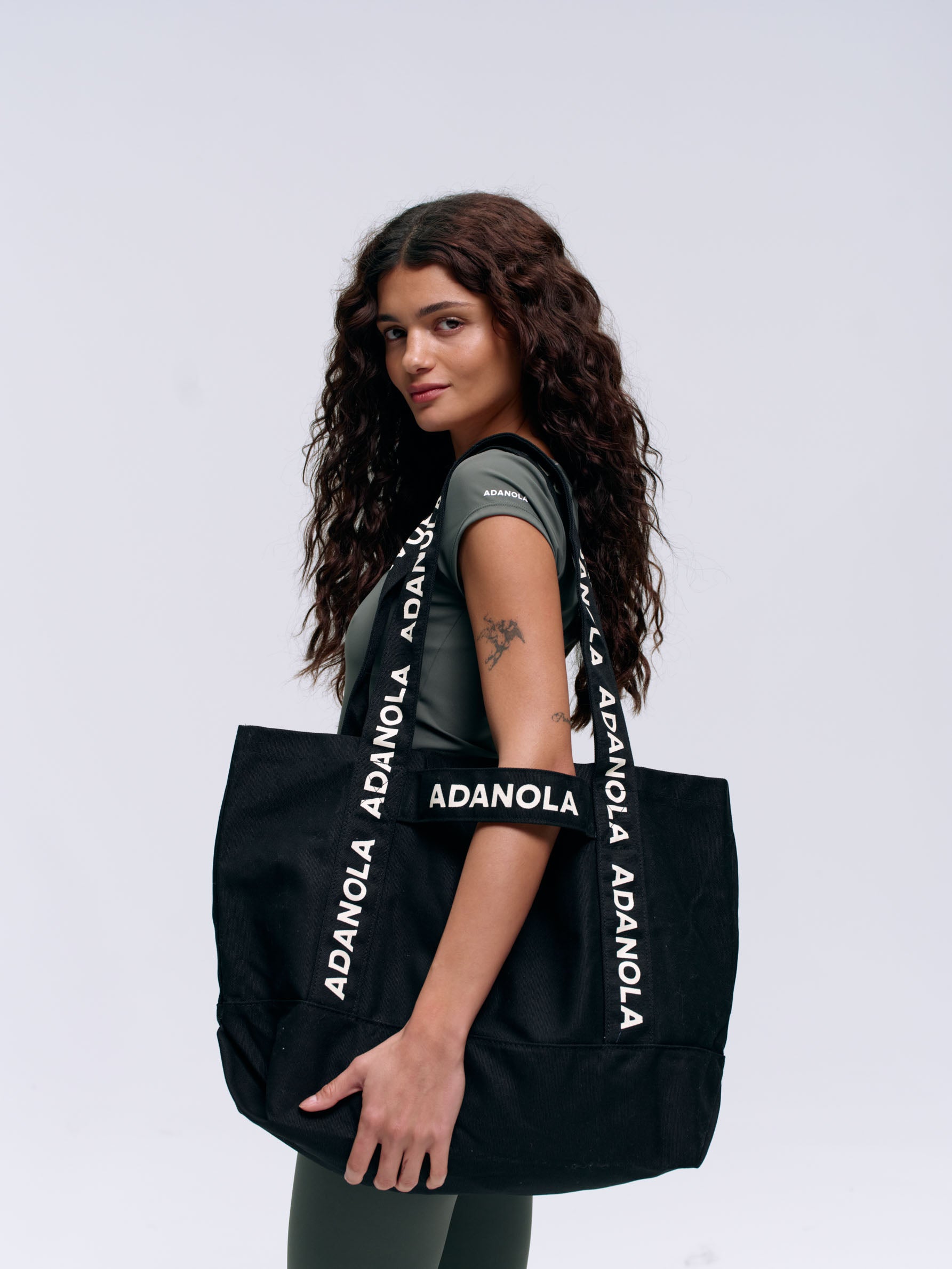 Branded Strap Tote Bag for Women - Stylish & Durable Black/Cream Large Shoulder Bag - Perfect for Work, Travel, Shopping & Beach Day