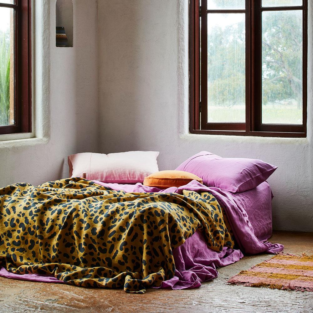Premium 100% Linen Quilt Cover Set - Breathable & Hypoallergenic Bedding for All Seasons - Perfect for Home, Hotel, and Airbnb Use