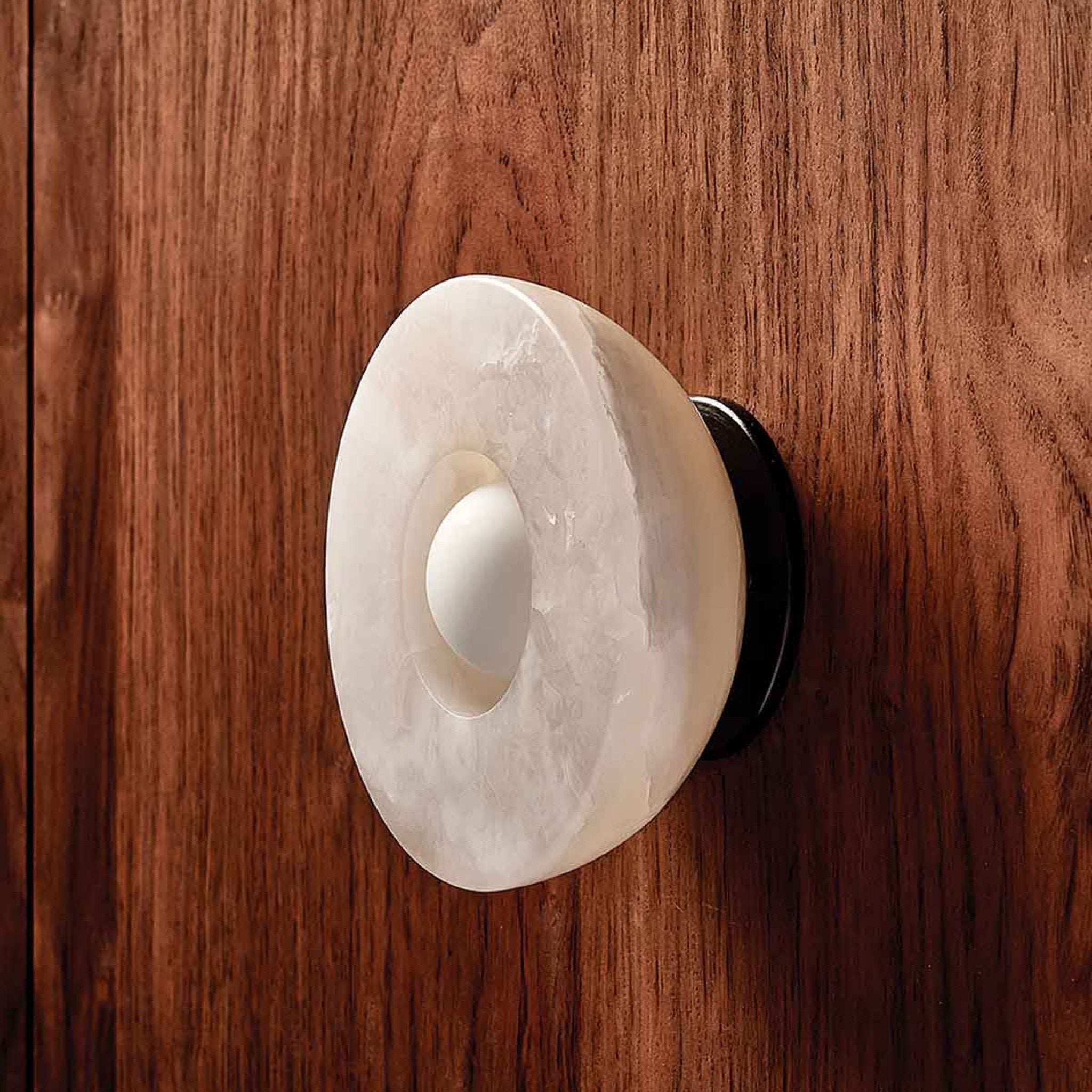 **PRE ORDER - MARZ DESIGNS Aurelia Surface Sconce in White Onyx & Brushed Black - Modern Wall Light for Living Room, Bedroom, or Hallway**