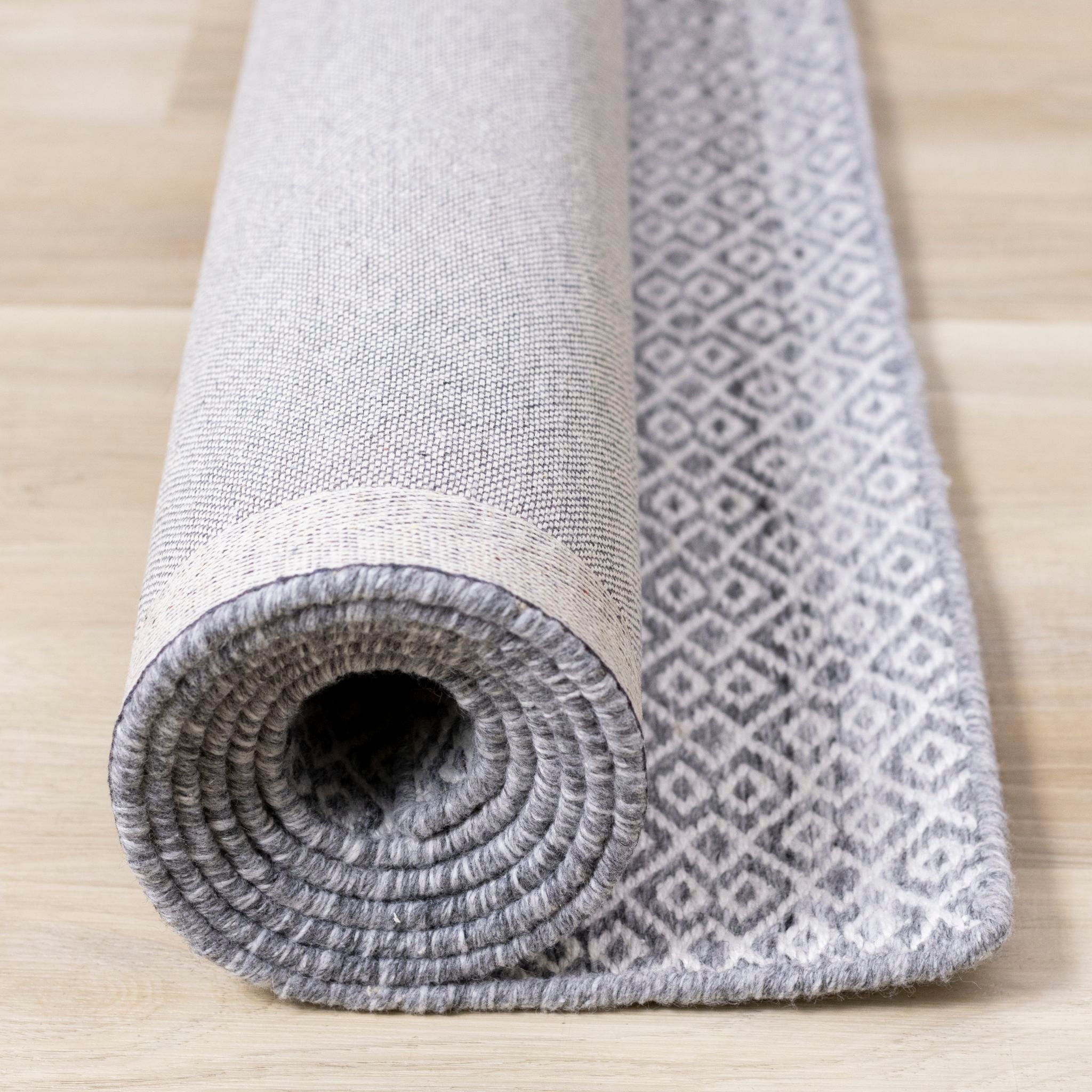 Aspen Area Rug 5x8 Feet - Soft Plush Shaggy Rug for Living Room, Bedroom - Non-Slip, Stain Resistant - Perfect for Cozy Home Decor & High Traffic Areas