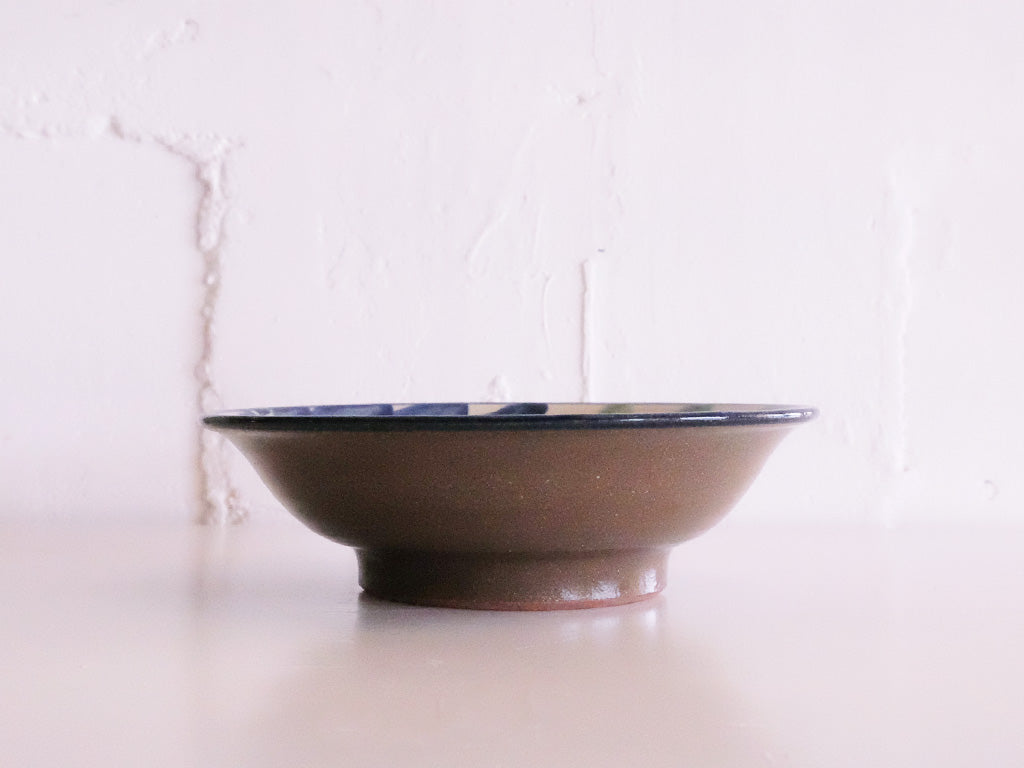 Toshin Gama Shallow Karakusa Patterned Ceramic Bowl - Elegant Japanese Style Dish for Sushi, Salad & Dessert Serving