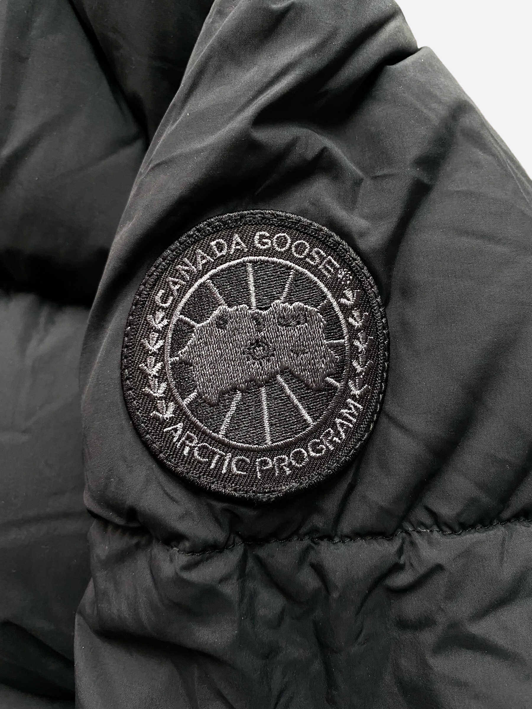 Canada Goose Black Junction Black Label Women's Winter Jacket - Waterproof, Windproof & Warm Parka for Cold Weather - Perfect for Outdoor Activities, Skiing & City Wear