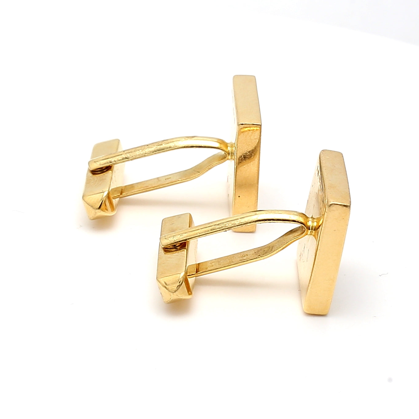 Vintage Bvlgari 18K Yellow Gold Onyx Cufflinks - 23.80 Grams Luxury Men's Jewelry for Formal Events & Business Attire