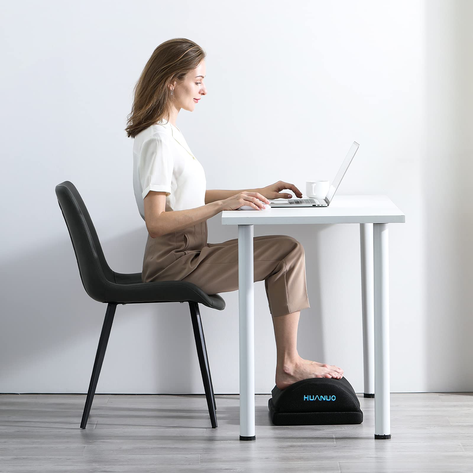 Ergonomic Foot Rest for Office & Home - HUANUO Under Desk Footrest for Comfortable Work & Travel