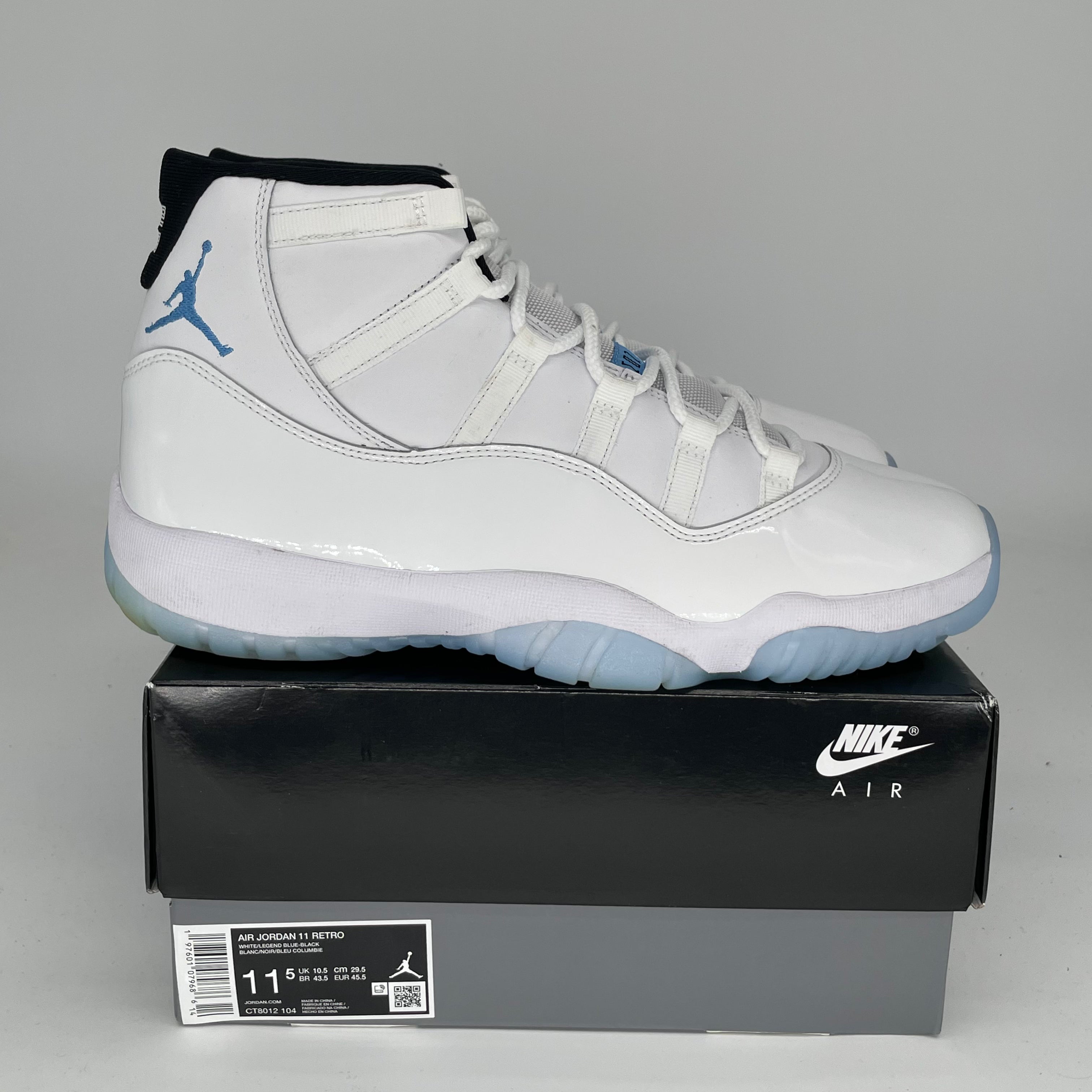 Original Title: AIR JORDAN 11 LEGEND BLUE SIZE 11.5 CT8012 104   Optimized Title: **Air Jordan 11 Retro 'Legend Blue' Men's Basketball Shoes - Size 11.5 (CT8012-104) - Perfect for Sneaker Collectors & Court Performance**    **Usage Scenarios:** Ideal for basketball games, sneaker collections, streetwear fashion, and casual outings.
