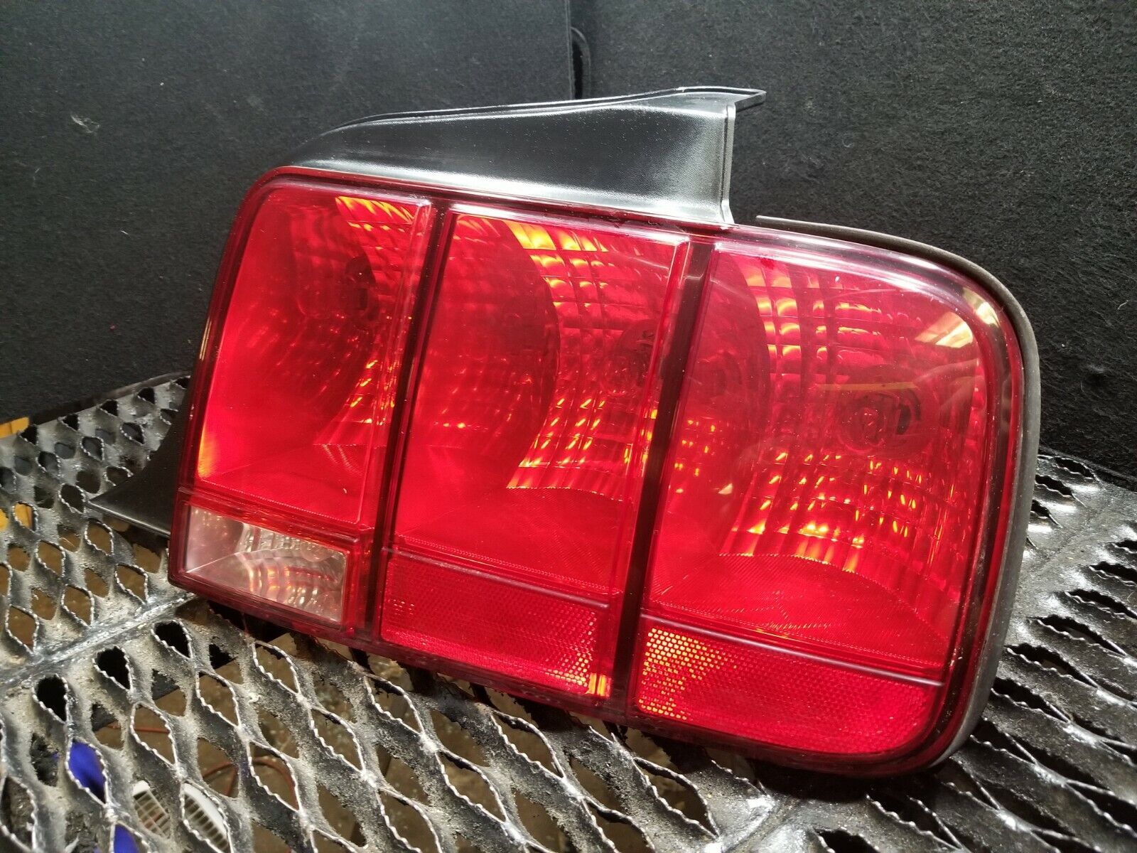 2005-2009 Ford Mustang Convertible Right Passenger Side Tail Light OEM Replacement Part - Perfect for Night Driving & Car Restoration Projects