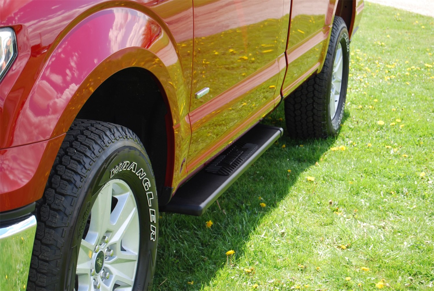 OC5151B01 Black Cab Running Board for Trucks & SUVs - Heavy Duty Step Bars for Easy Access & Off-Road Protection