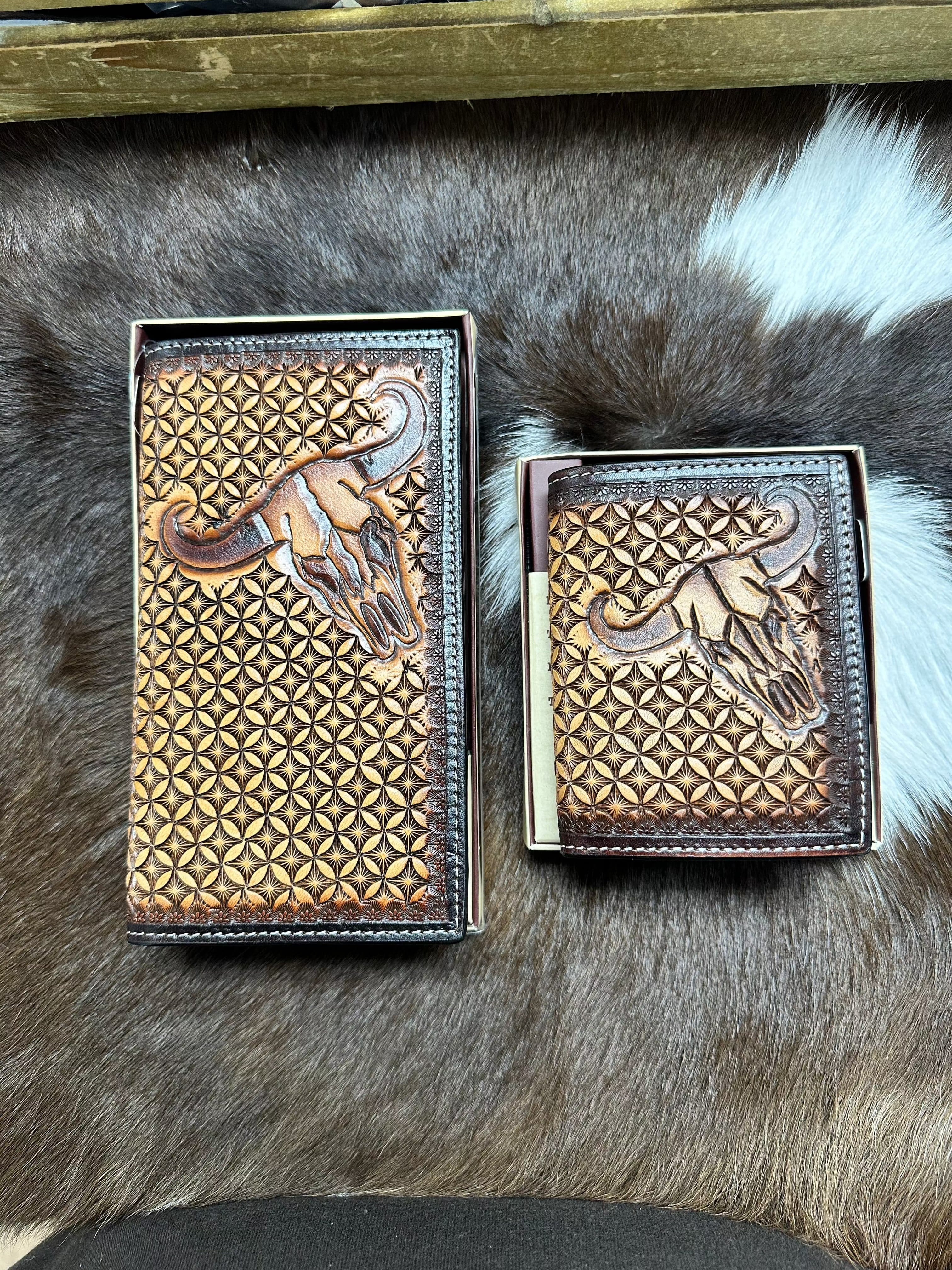 3D Leather Steer Head Wallet for Men - Genuine Cowhide RFID Blocking Bifold Wallet - Perfect for Gifts, Travel, and Everyday Use