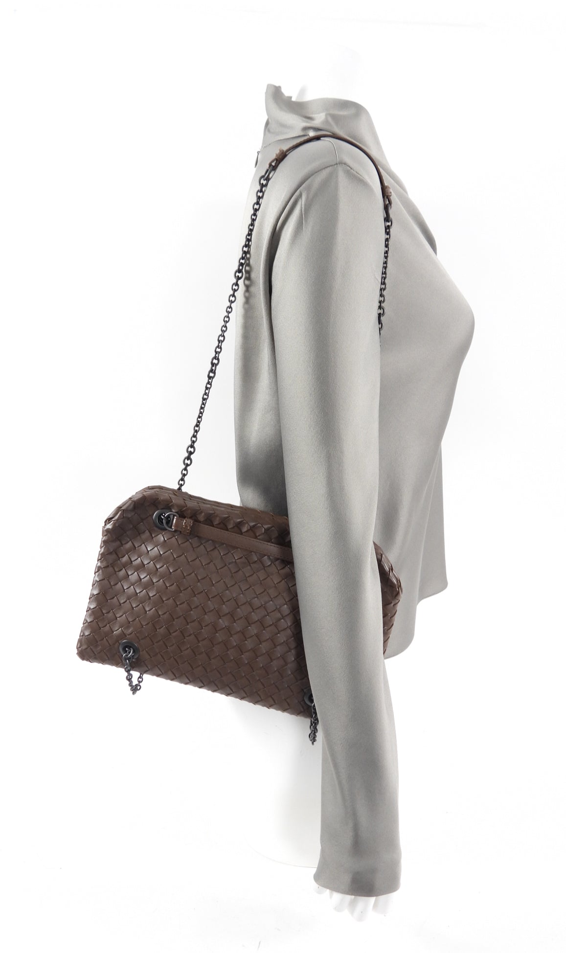 Bottega Veneta Brown Intrecciato Leather Duo Bag - Luxury Crossbody Purse for Women, Designer Handbag with Woven Detailing | Perfect for Work, Travel & Evening Events
