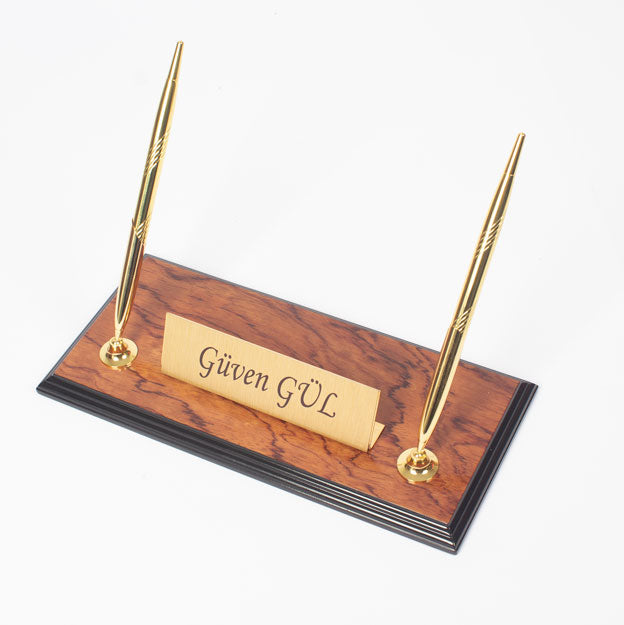 MOOG Premium Engraved Wooden Name Plate - Personalized Office Desk Name Sign for Professionals, Home Office Decor & Gift Idea