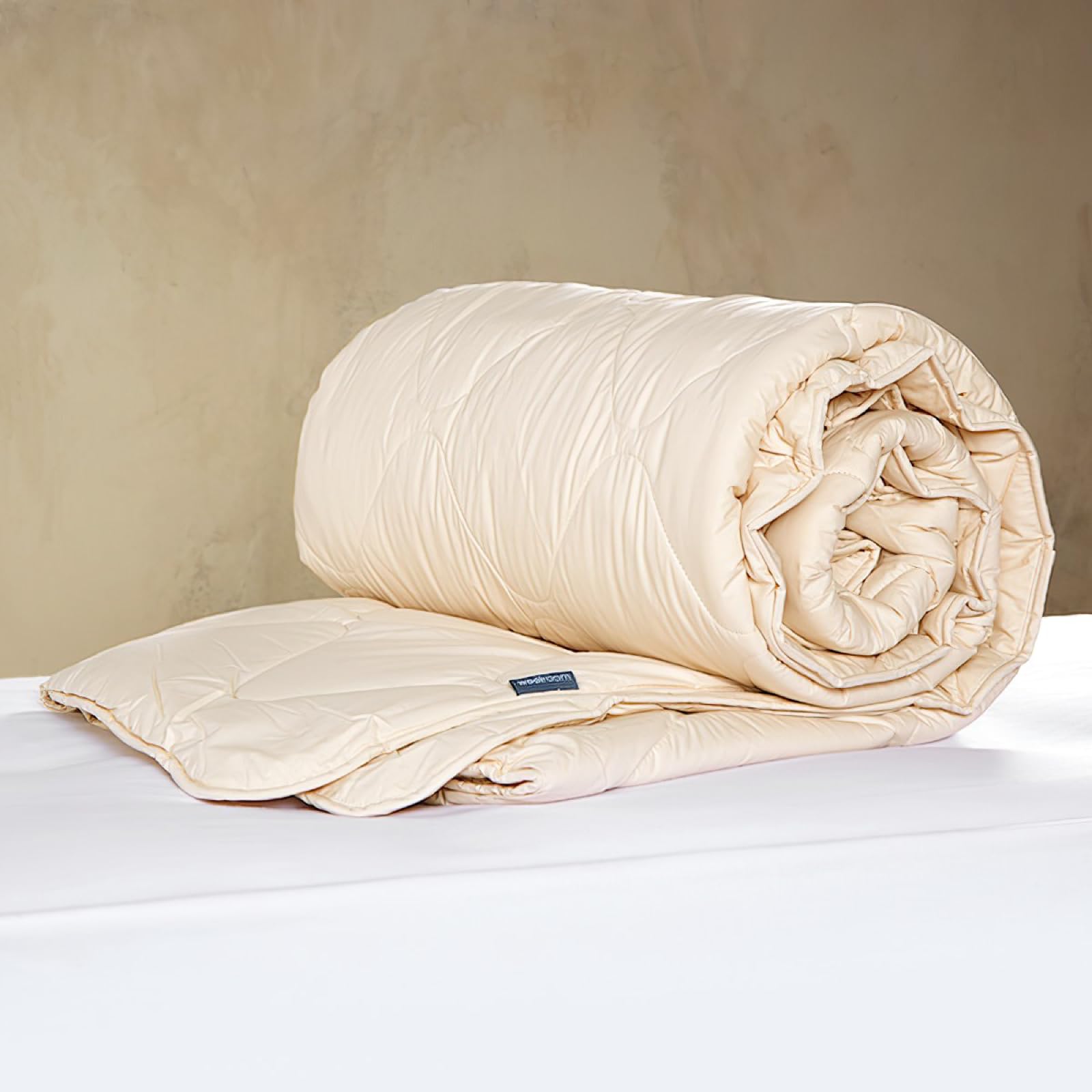 WOOLROOM Deluxe Machine Washable British Wool Comforter - Twin Size 100% Natural Hypoallergenic Down Alternative Duvet Insert | Winter Warmth for Cold Sleepers | Perfect for Allergy Sufferers & Temperature Regulation in Bedrooms