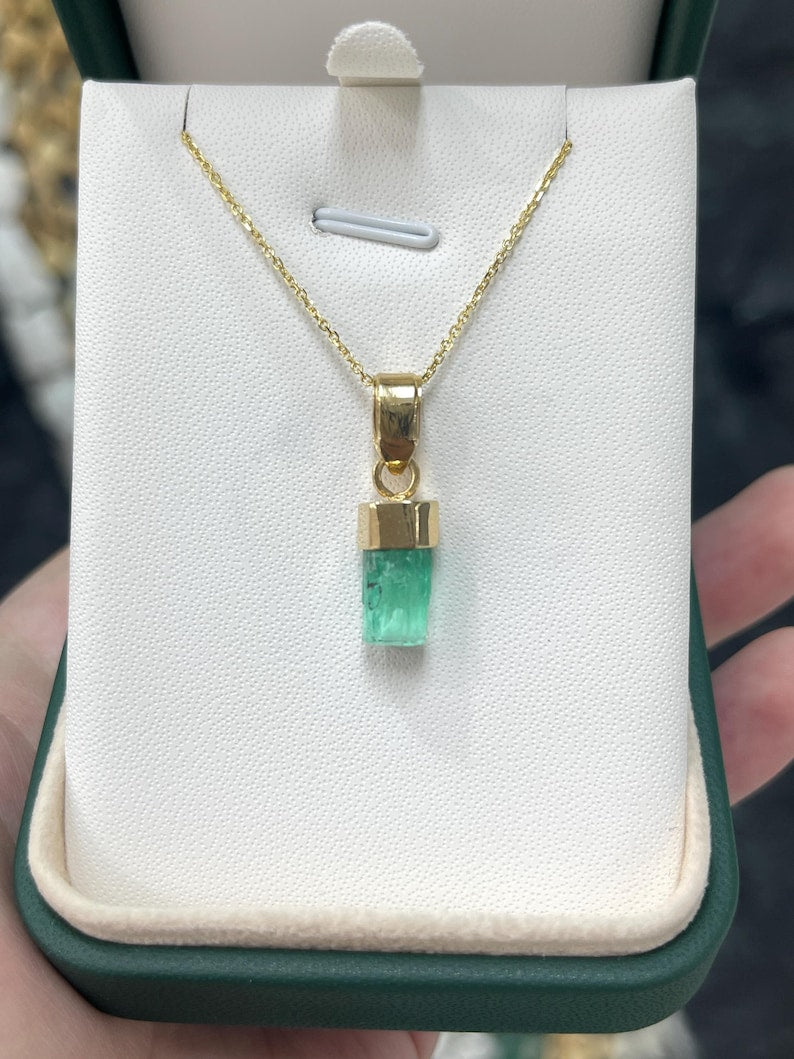 3.11ct 18K Yellow Gold Colombian Green Rough Emerald Terminated Pendant - Natural Gemstone Jewelry for Women, Gift for Her, Birthday & Anniversary Present, Boho Chic & Elegant Style Accessory