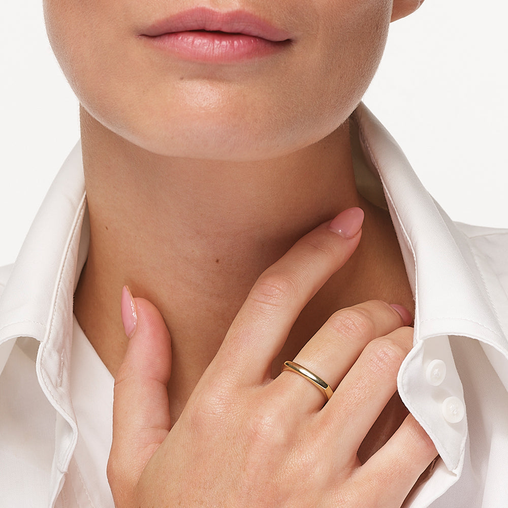 Gold Square Edge Ring for Women - Minimalist Geometric Jewelry for Everyday Wear & Special Occasions