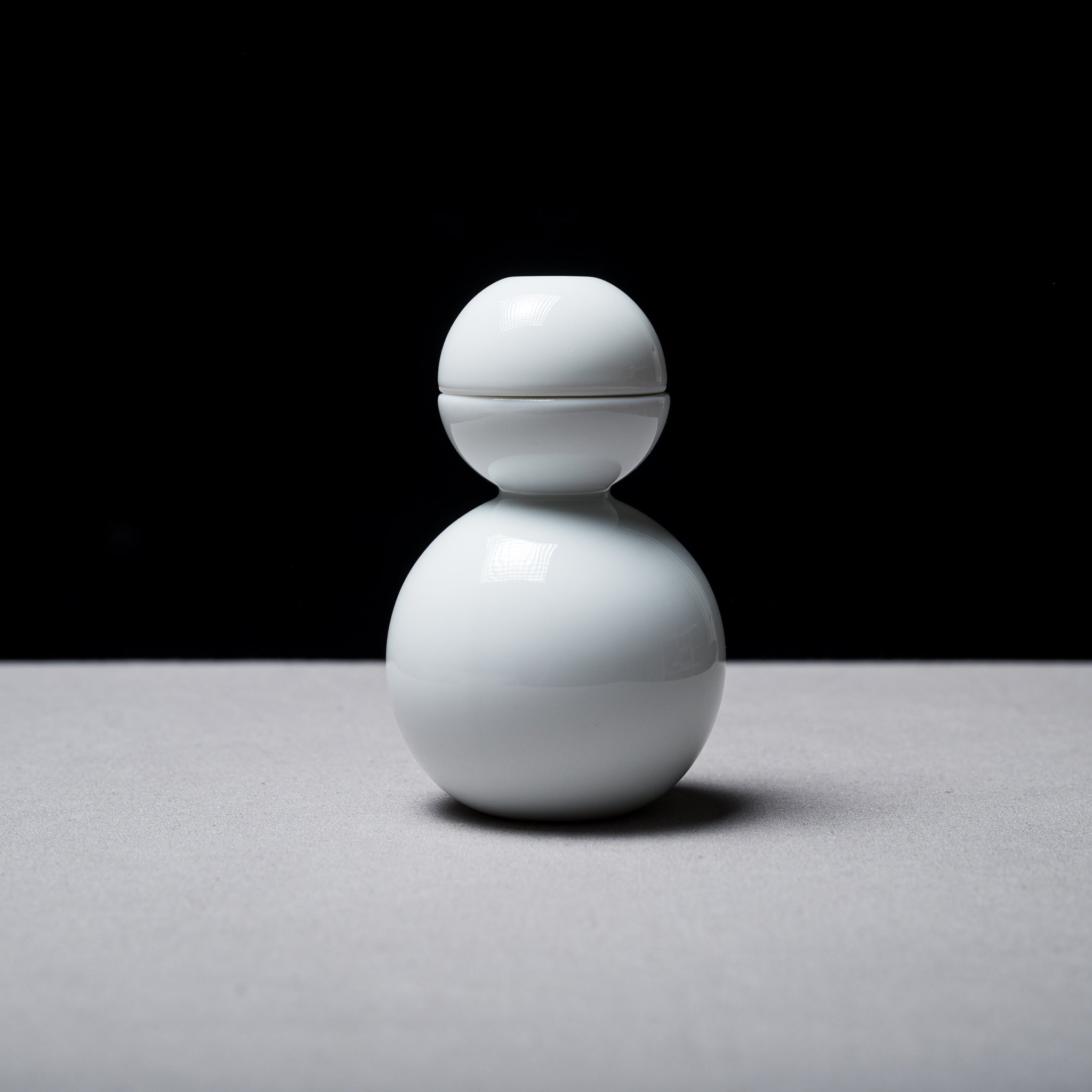 Snowman Sake Set - Glossy Glazed Ceramic Japanese Sake Cups & Carafe - Perfect for Winter Parties & Holiday Gift Giving