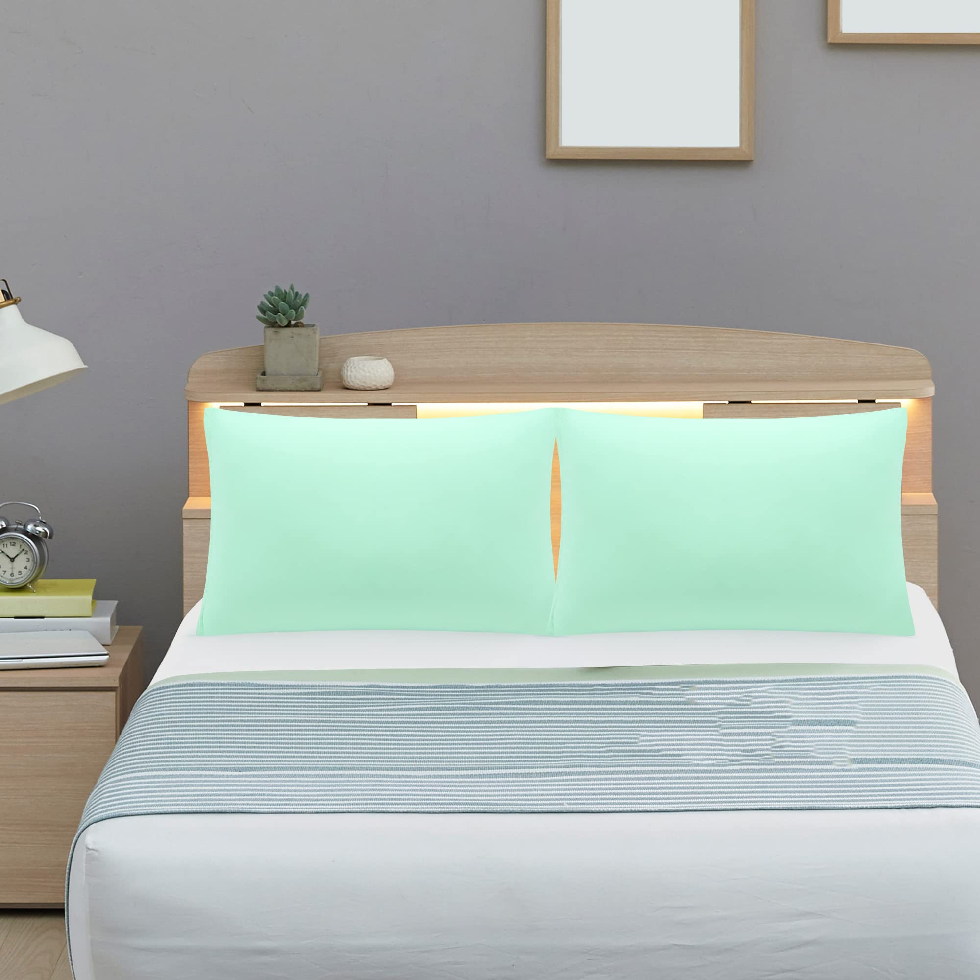 uxcell 2 Pack Soft 1800 Series Microfiber Pillowcases with Zipper - 14x20 Inches, Brook Green - Hypoallergenic Bedding for Travel, Home & Hotel Use