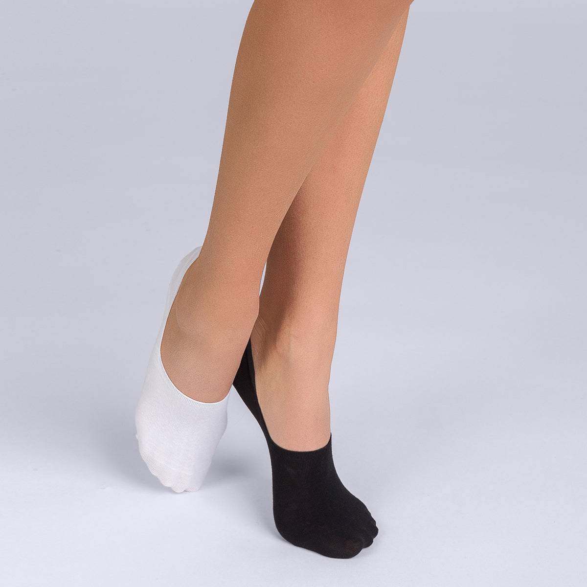 2 Pairs Women's Basketball Socks - Basic Cotton Ankle Socks for Sports, Running & Workout - Comfortable & Breathable for Daily Wear