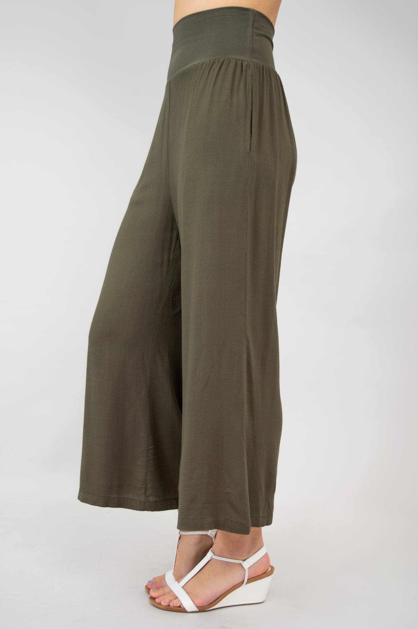 Landon Capri Pants for Women - Khaki Linen Bamboo Blend - Comfortable & Breathable for Summer, Travel & Casual Wear