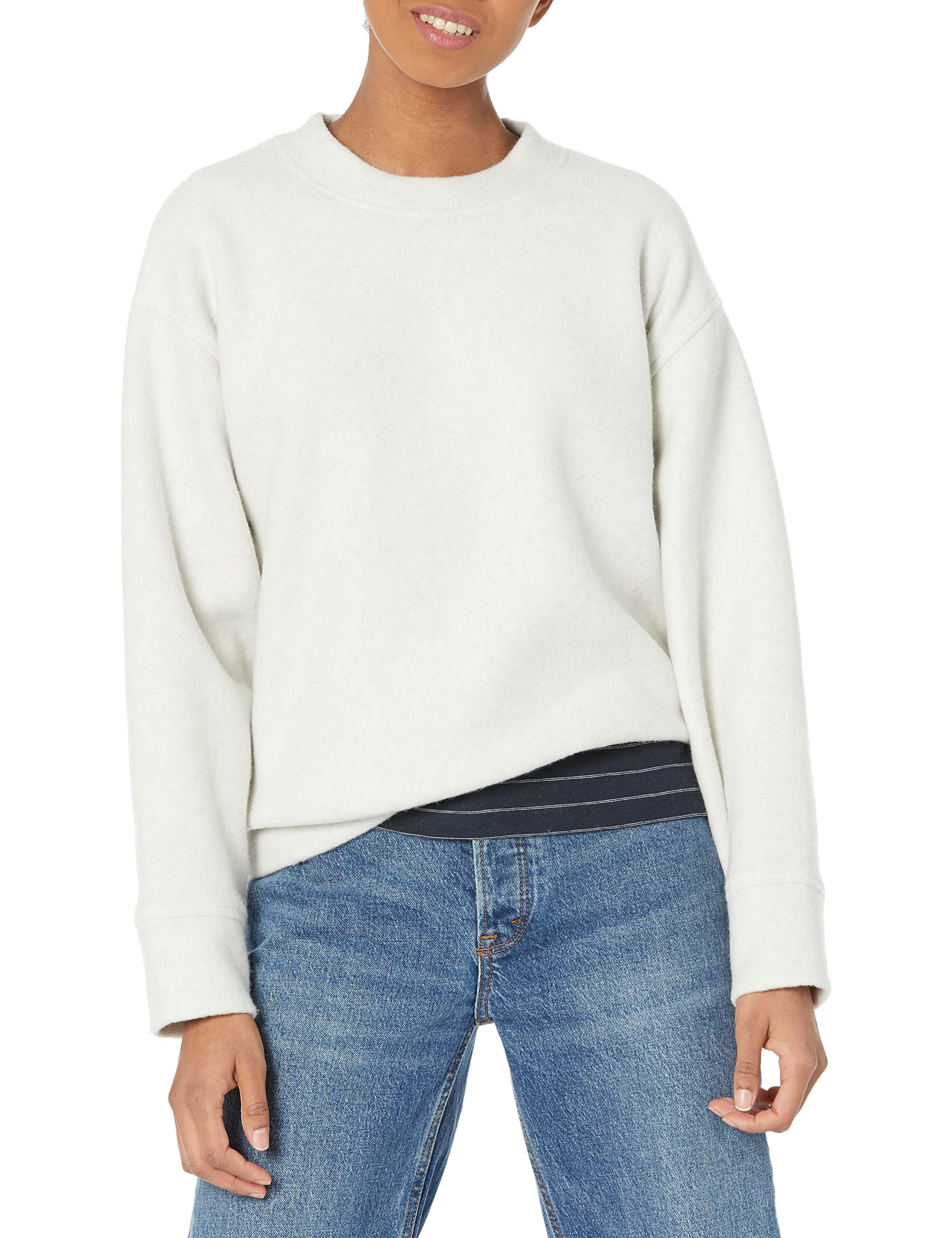 Vince Women's Long Sleeve Pullover Crew Neck Sweater - Soft Casual Knit Top for Fall & Winter | Perfect for Office, Travel and Everyday Wear