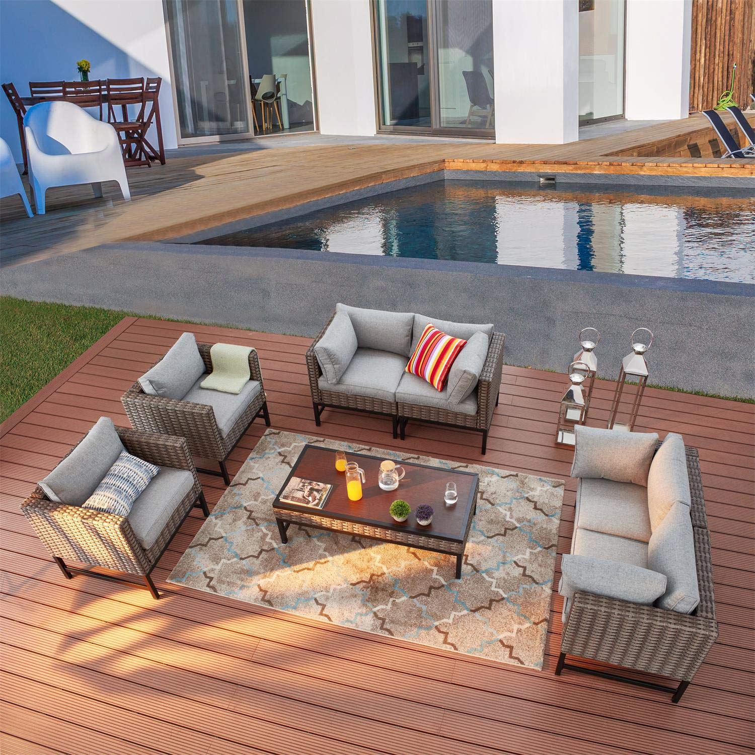 **PE Wicker Coffee Table - Outdoor Brown Metal Rattan End Table for Patio, Garden, Deck & Pool - Weather-Resistant Tea Table Furniture for Relaxing & Entertaining**