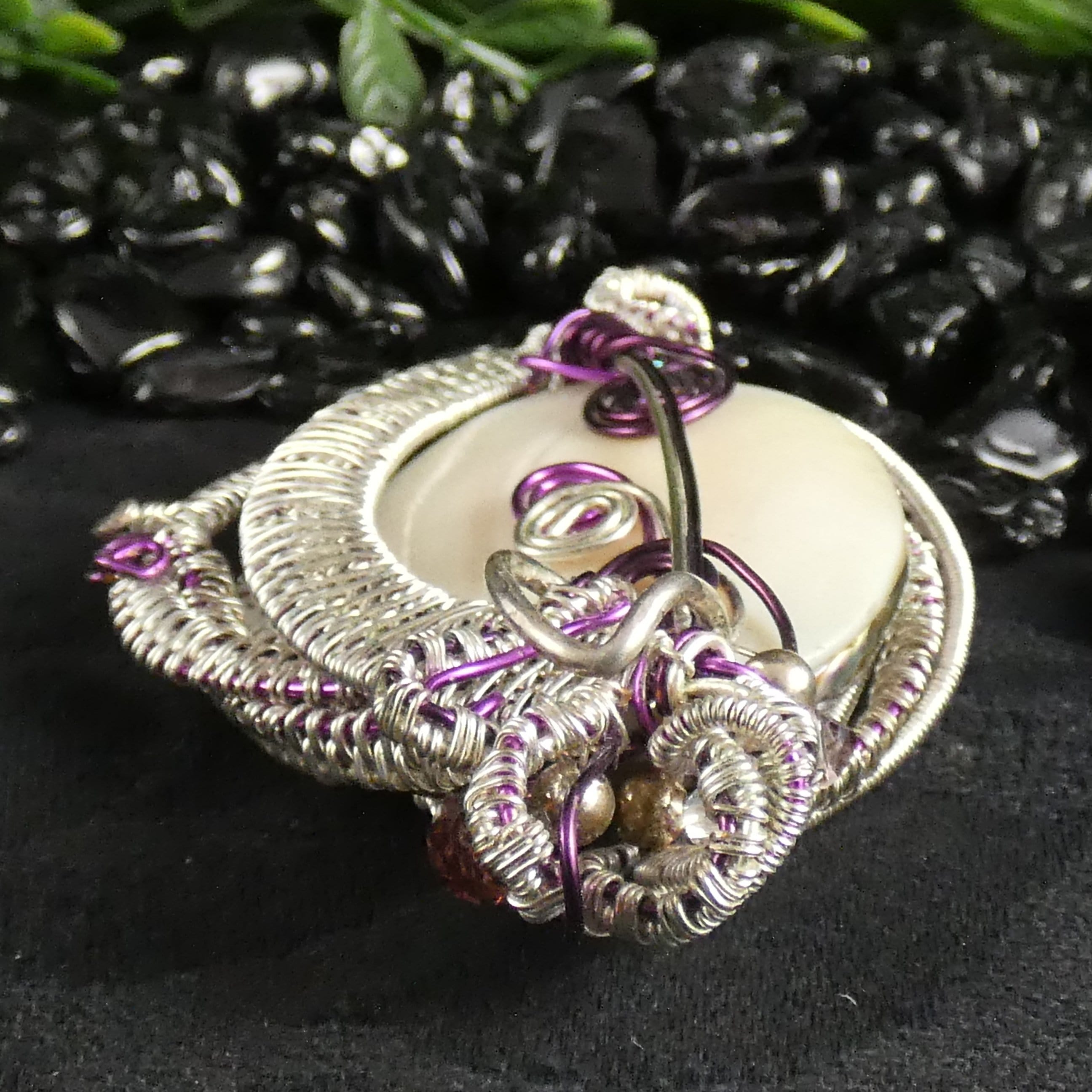 Abalone & Mother of Pearl Pendant Necklace - Elegant Jewelry for Women - Perfect for Gifts, Parties & Special Occasions