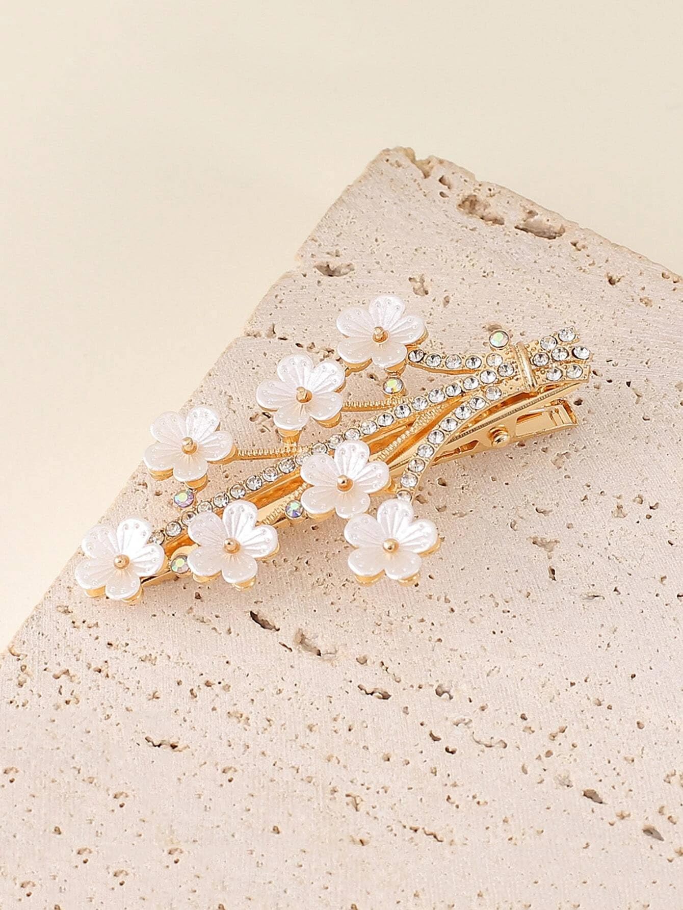 VSAKSH 2-Pack Rhinestone Crystal Hair Clips for Women - Wedding Bridal Hair Accessories, Hair Pins & Barrettes for Bride, Girls & Women - Perfect for Weddings, Prom, Parties & Special Occasions