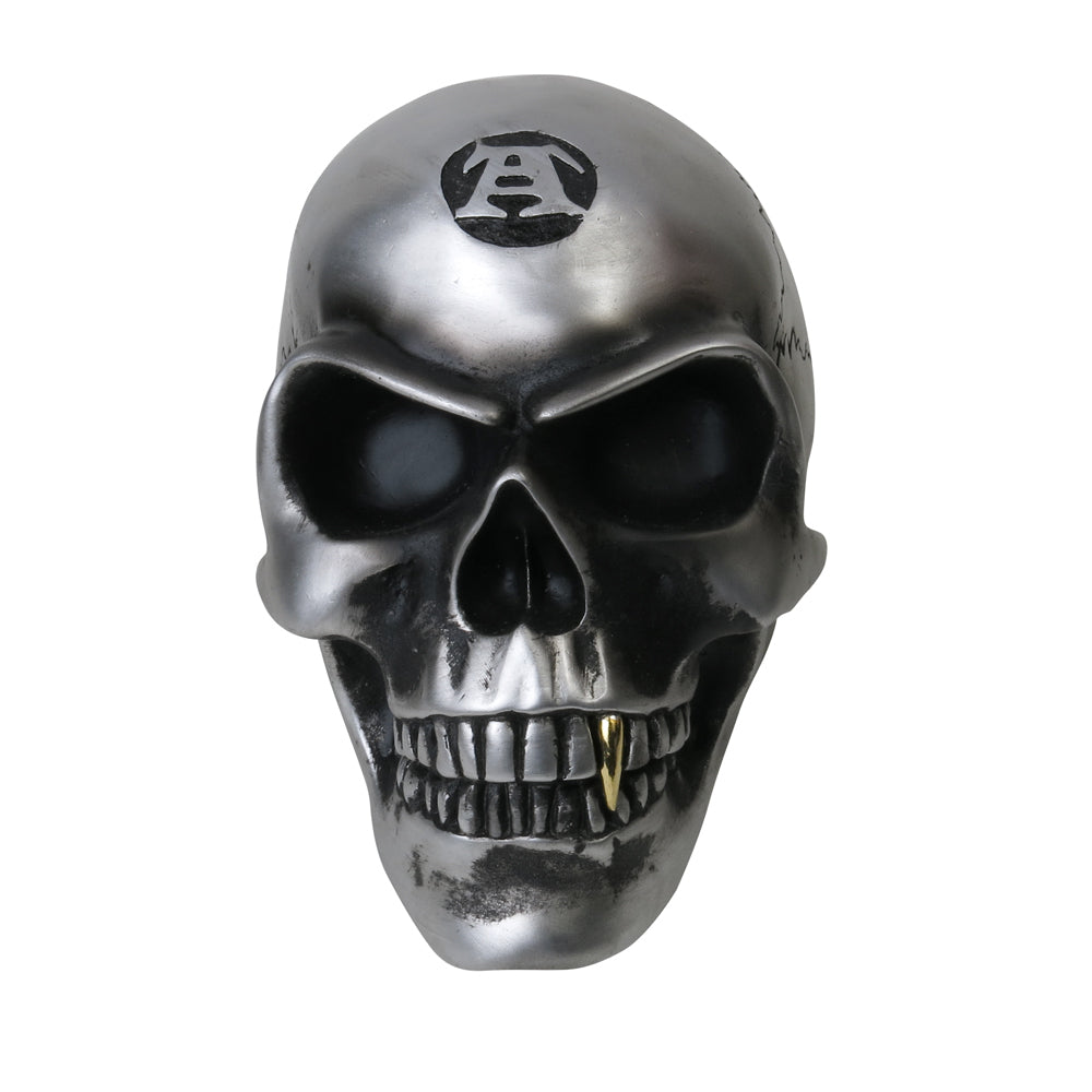 Gothic Metal Skull Statue - Dark Decor for Halloween, Home & Office - Perfect for Horror Fans & Gothic Decorations
