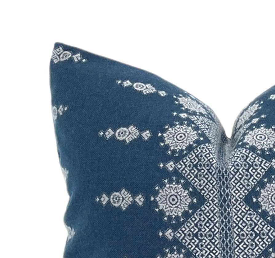 Peter Dunham OUTDOOR Carmania in Indigo - Premium Outdoor Fabric for Patio Furniture & Cushions - Perfect for Garden, Poolside & Backyard Decor