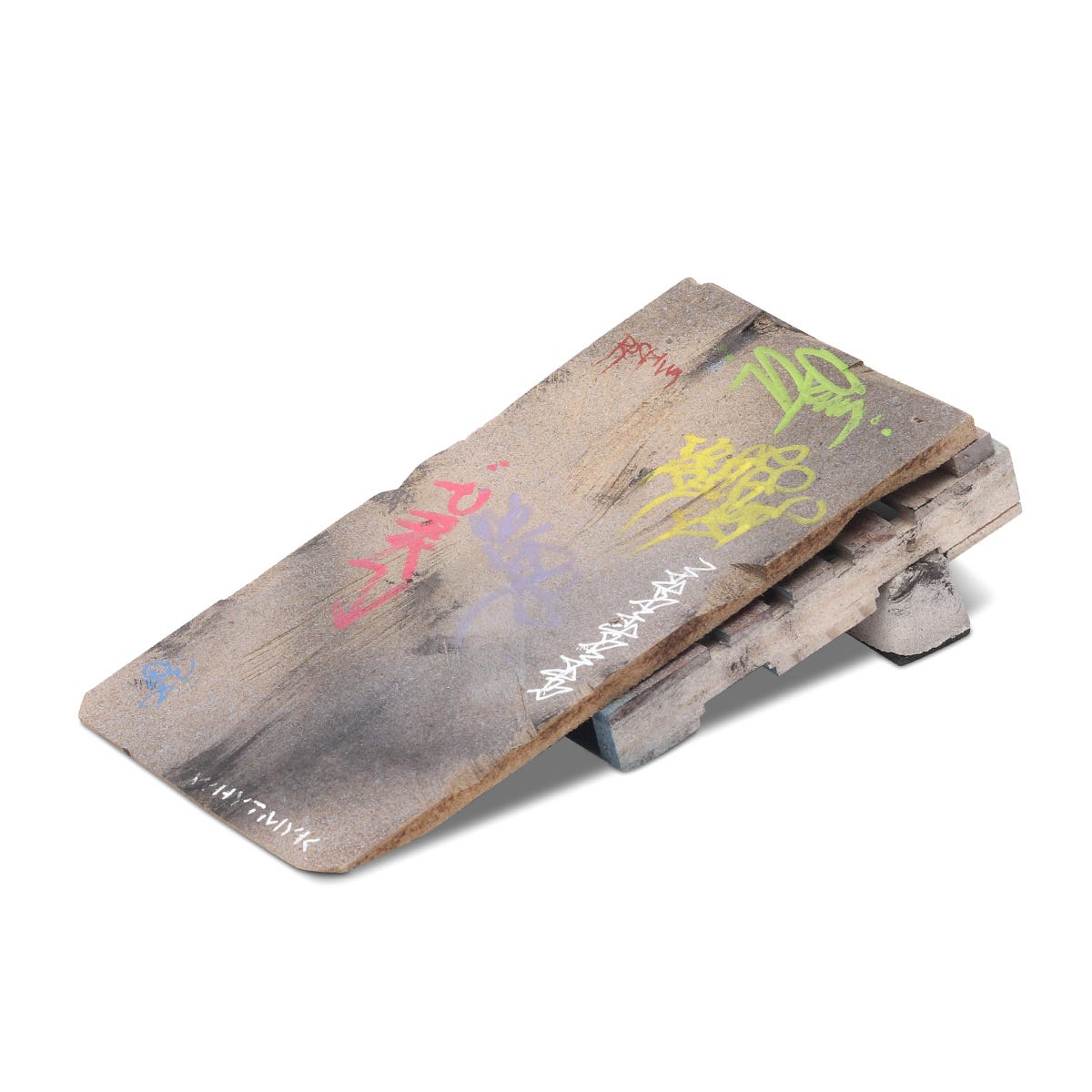 WhytMyk Concrete Fingerboard Ramp - DIY Pallet Kicker for Skateboard Tricks | Perfect for Finger Skateboarding Practice and Mini Ramp Stunts at Home or Office