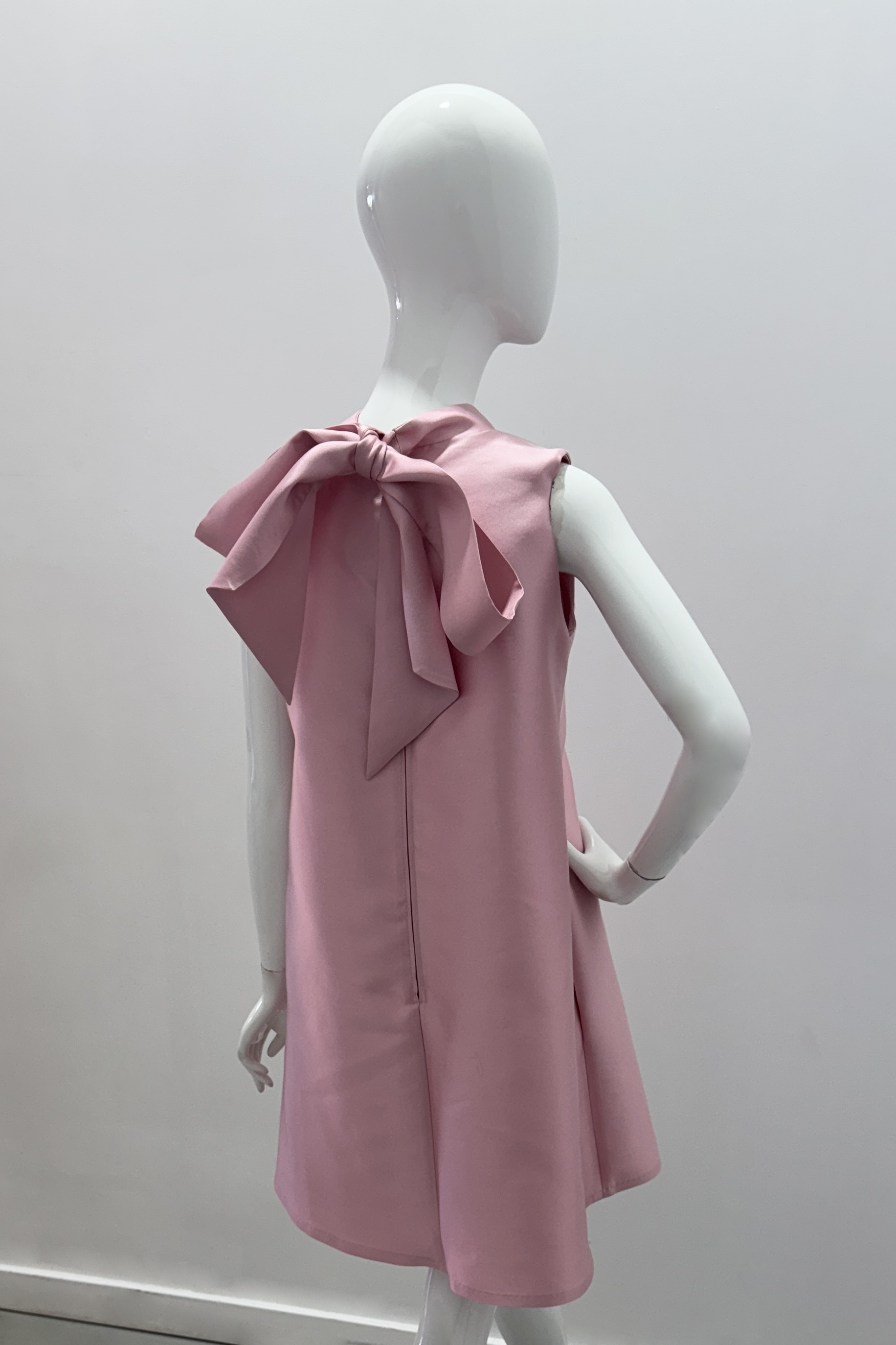 Greta Constantine Quiven A-Line Dress with Tie Back - Elegant Women's Party Dress for Weddings, Cocktails & Special Occasions