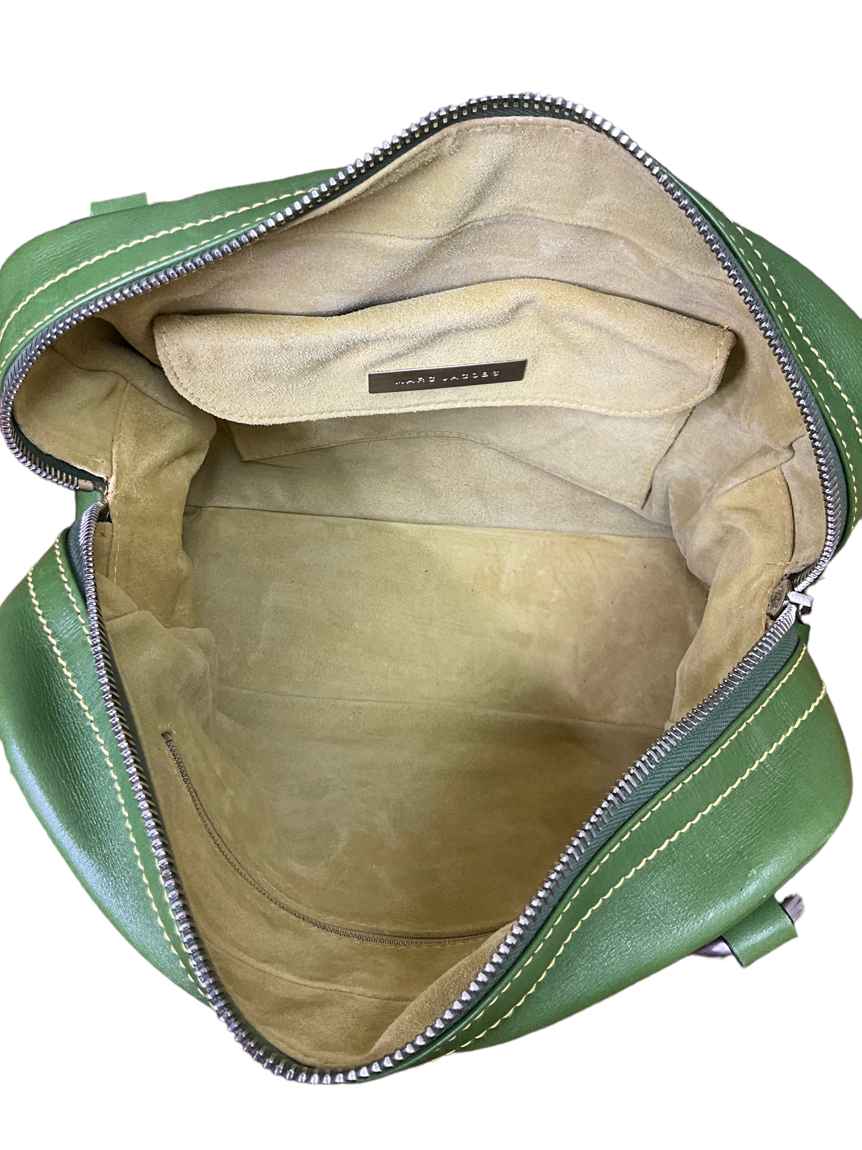 Marc Jacobs Green Leather Shoulder Bag for Women | Fashion Crossbody Purse | Perfect for Work, Travel & Everyday Use