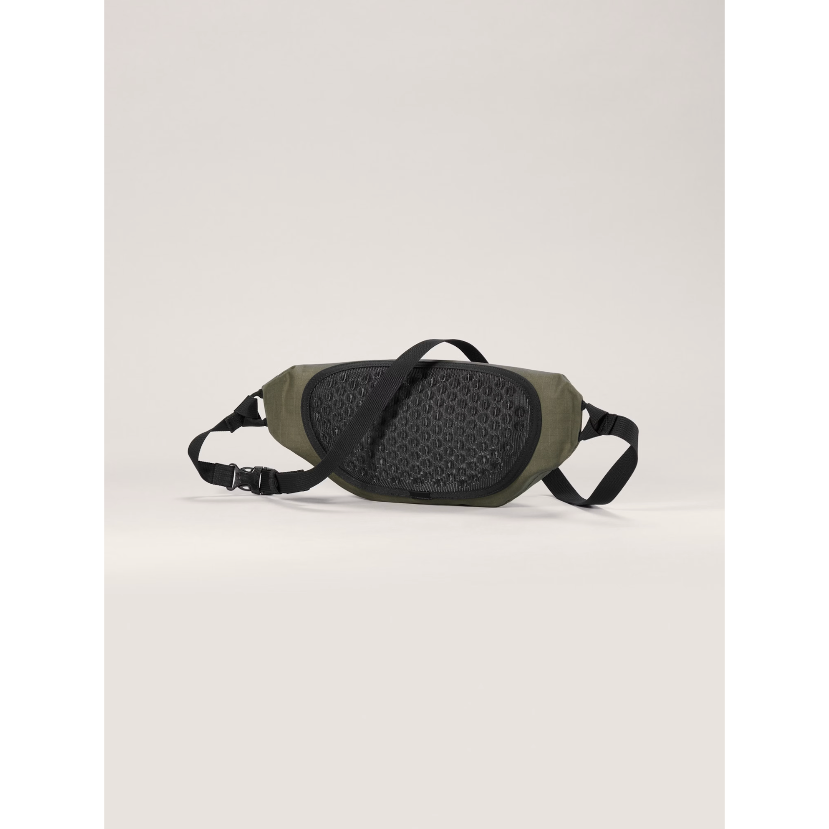 Arc'teryx Granville Crossbody Bag - Lightweight & Water-Resistant Travel & Everyday Carry Bag for Men & Women - Perfect for Hiking, Commuting & Outdoor Adventures
