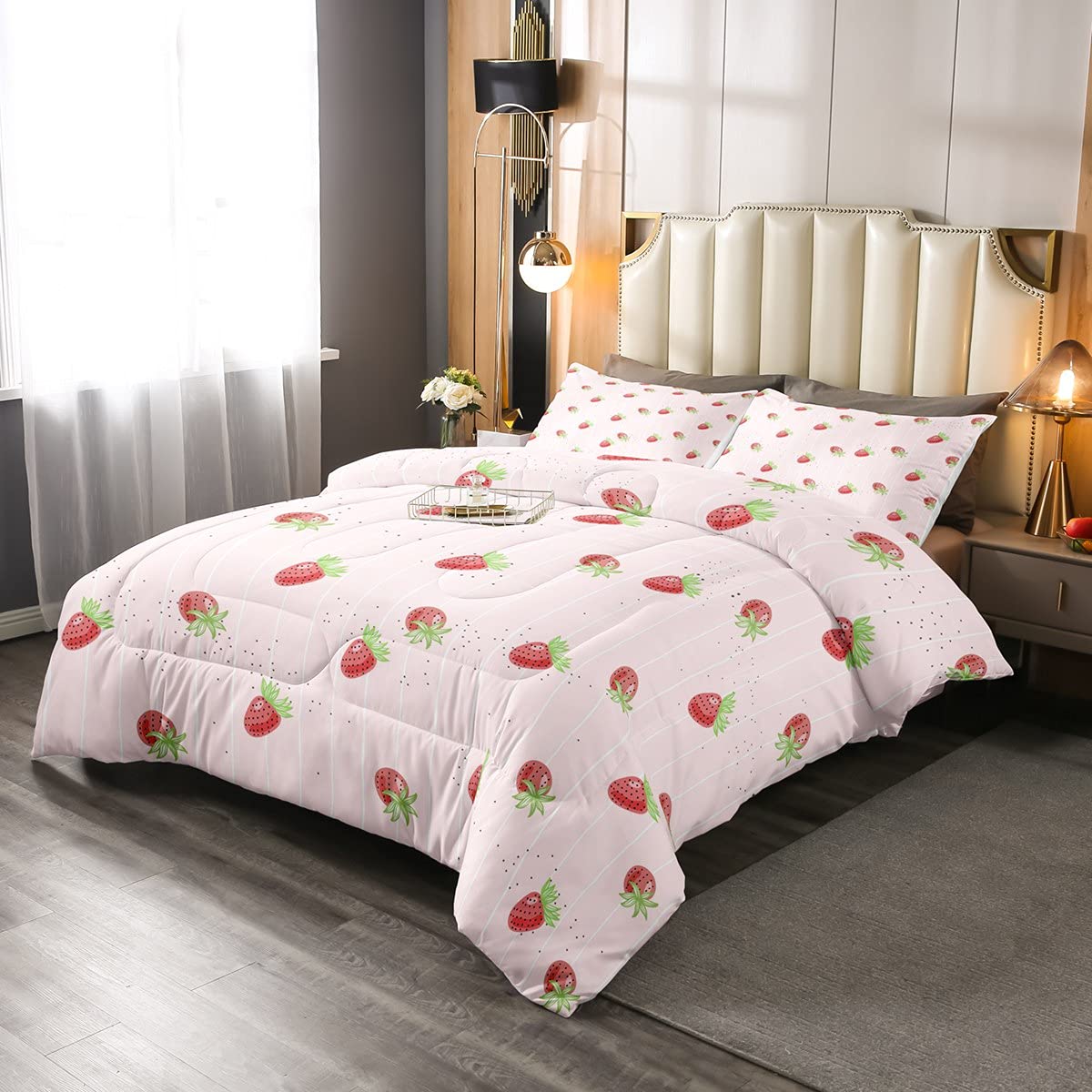 Stylish Strawberry Comforter Set - Cute Cartoon Fruit Bedding Collection | Soft Microfiber Japanese-Style Quilt for Twin Size | Perfect for Girls' Room Decor & Kawaii Themed Bedrooms